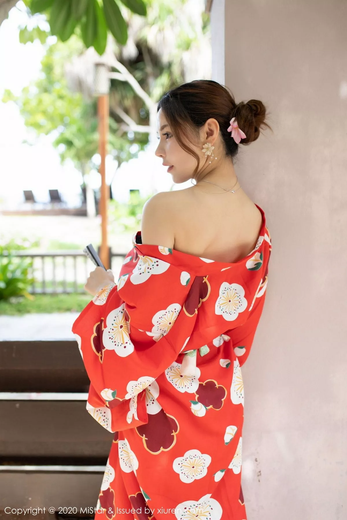 秀人集.com_[MiStar魅妍社]Vol.326_嫩模沈佳熹私房鲜艳红色和服半露酥胸白嫩美腿诱惑写真45P