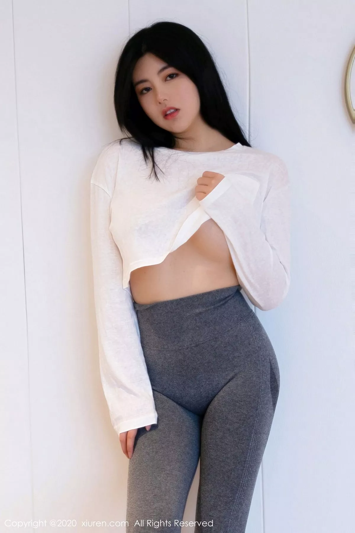 秀人集.com_[XiuRen秀人网]No.2863_女神娜露Selena健身房性感紧身衣秀凹凸身材丰乳肥臀诱惑写真50P