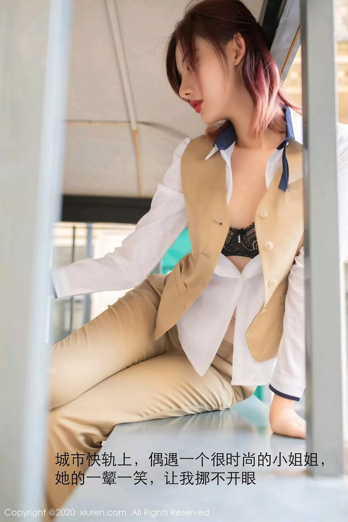 秀人集.com_[XiuRen秀人网]No.2887_女神就是阿朱啊三亚旅拍更衣室偶遇主题半脱露翘臀撩人诱惑写真63P