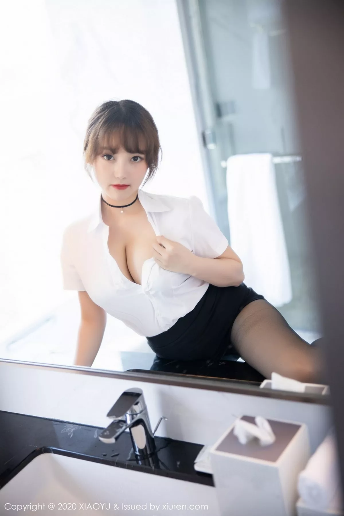 秀人集.com_[XiaoYu画语界]Vol.430_嫩模豆瓣酱职场秘书OL主题半脱黑丝裤袜露翘臀诱惑写真62P