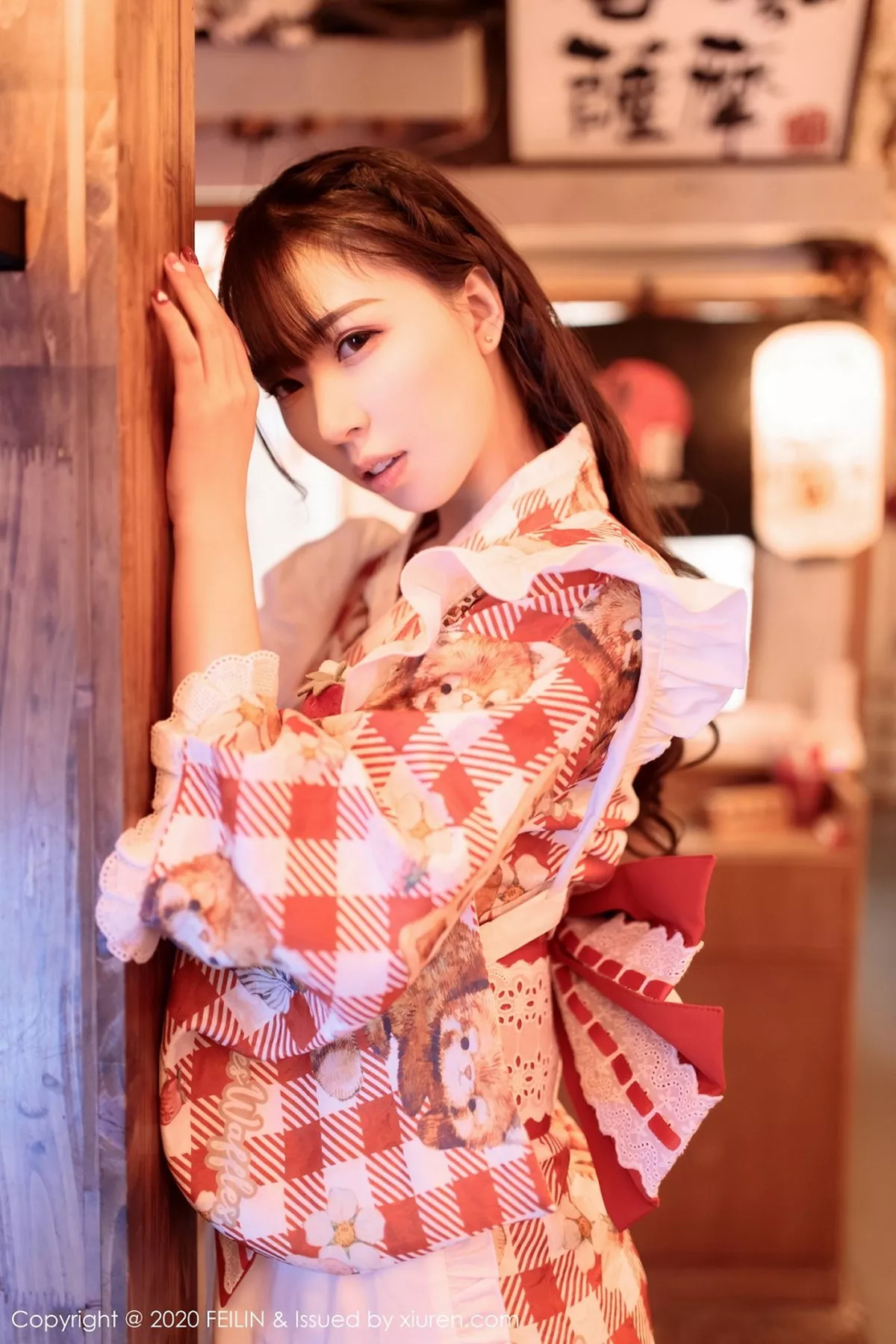 秀人集.com_[FeiLin嗲囡囡]VOL.360_嫩模小波多私房日系风团花锦簇半脱秀凹凸身材诱惑写真50P