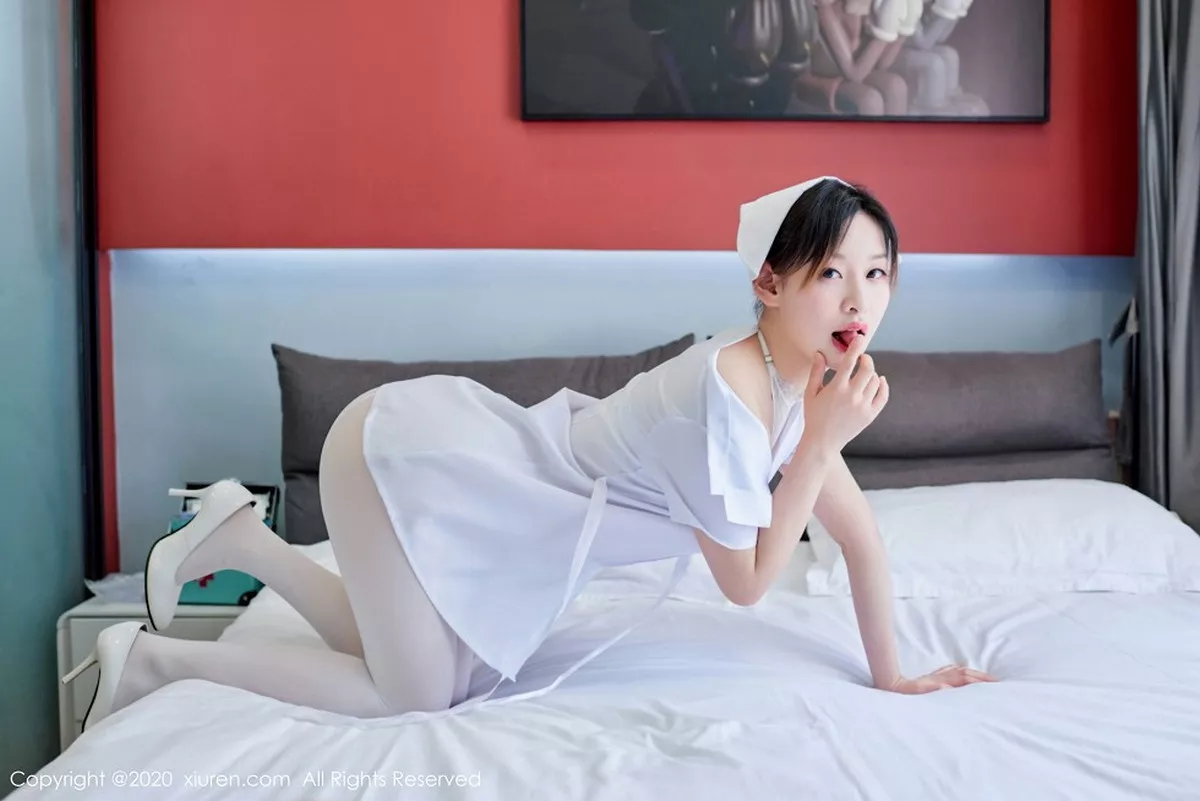 秀人集.com_[XiuRen秀人网]No.2789_嫩模范京宜生活体验超薄无内白丝裤袜秀惹火身材撩人诱惑写真45P