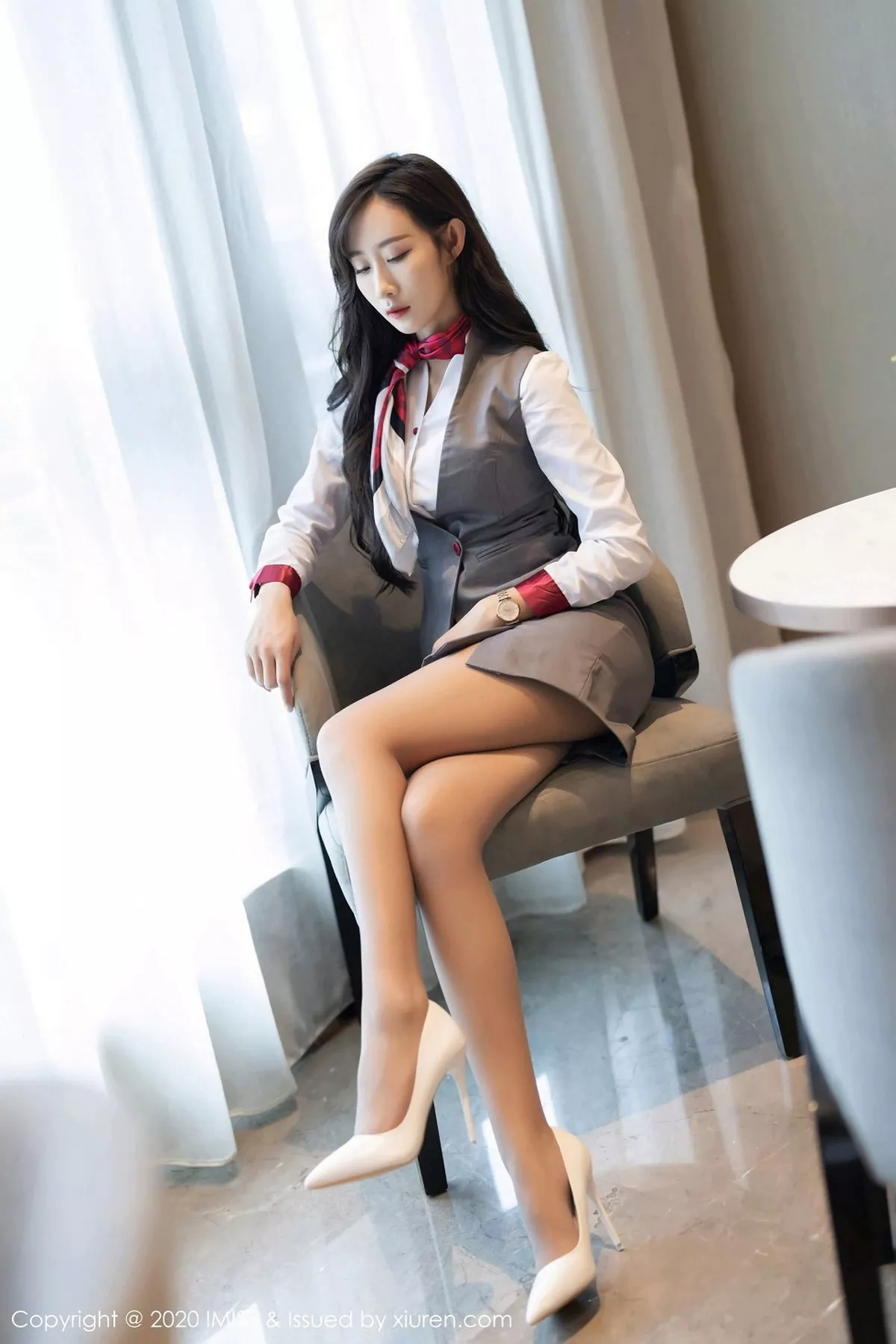 秀人集.com_[IMISS爱蜜社]Vol.524_新人模特萌白酱空姐制服主题私房半脱露开档灰丝裤袜诱惑写真60P
