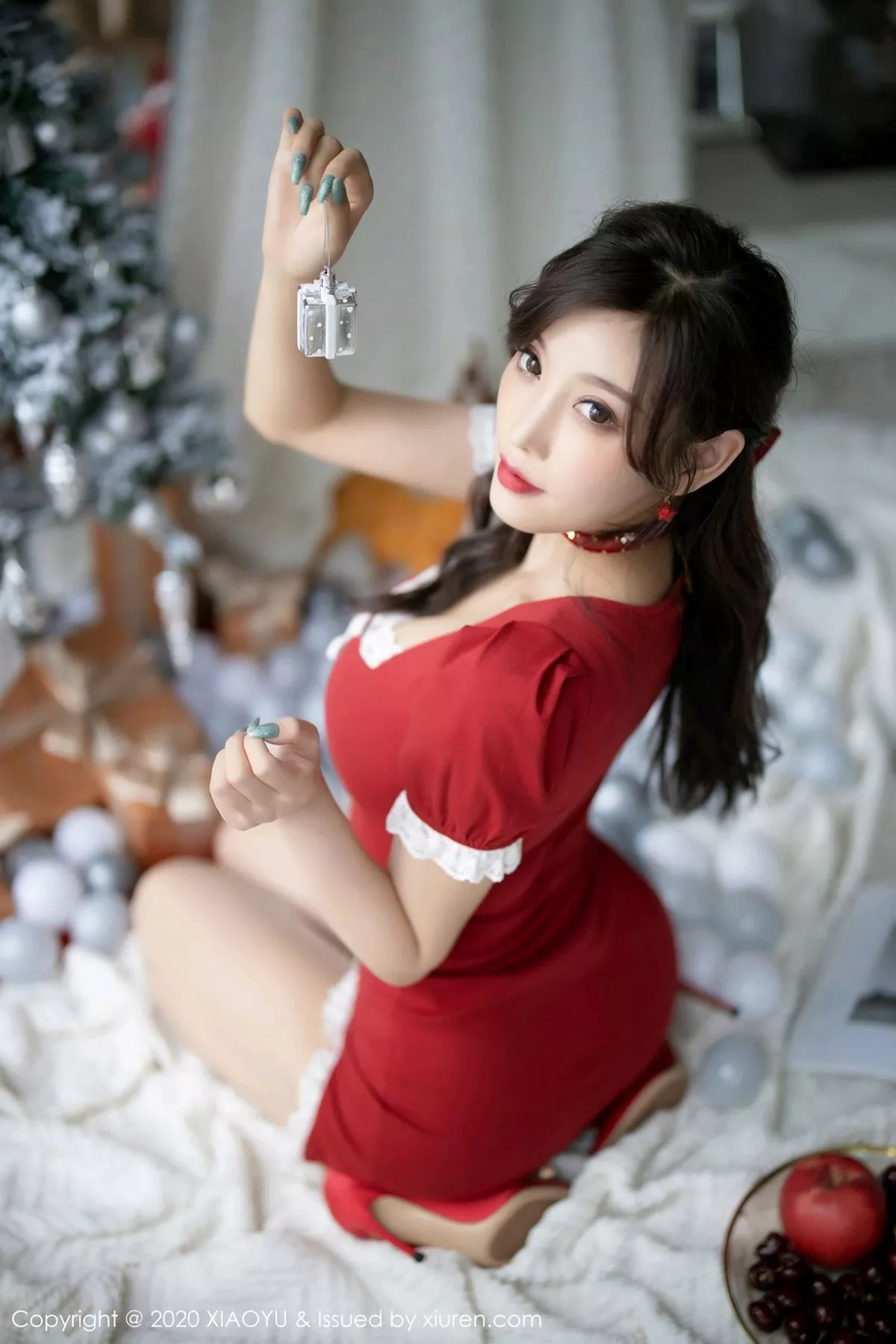 秀人集.com_[XiaoYu画语界]Vol.438_女神杨晨晨sugar圣诞主题性感红色内衣秀完美身材诱惑写真78P
