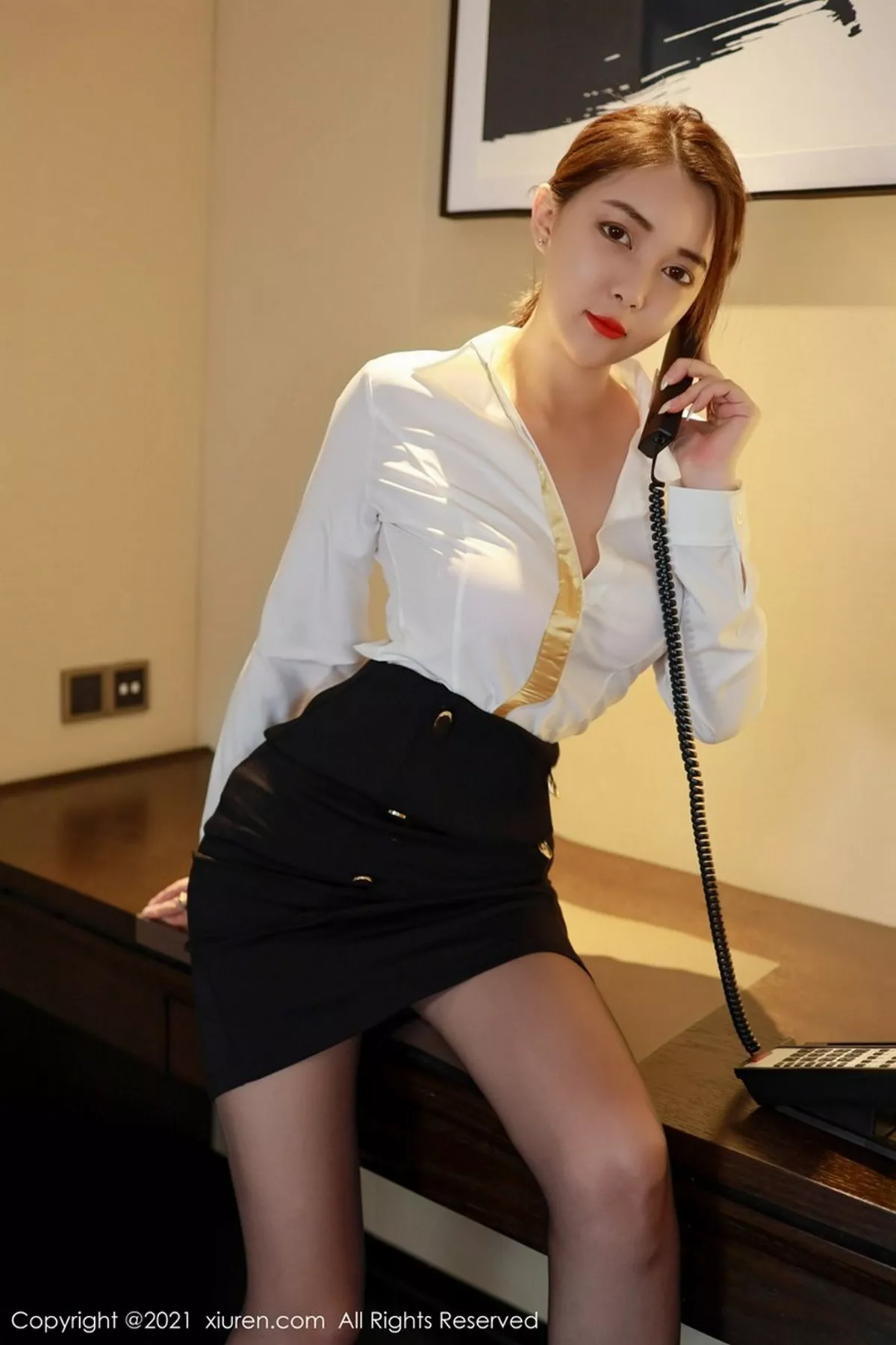 秀人集.com_[XiuRen秀人网]No.2965_女神凯竹•廿十典雅职场OL职业装私房脱黑丝裤袜撩人诱惑写真34P