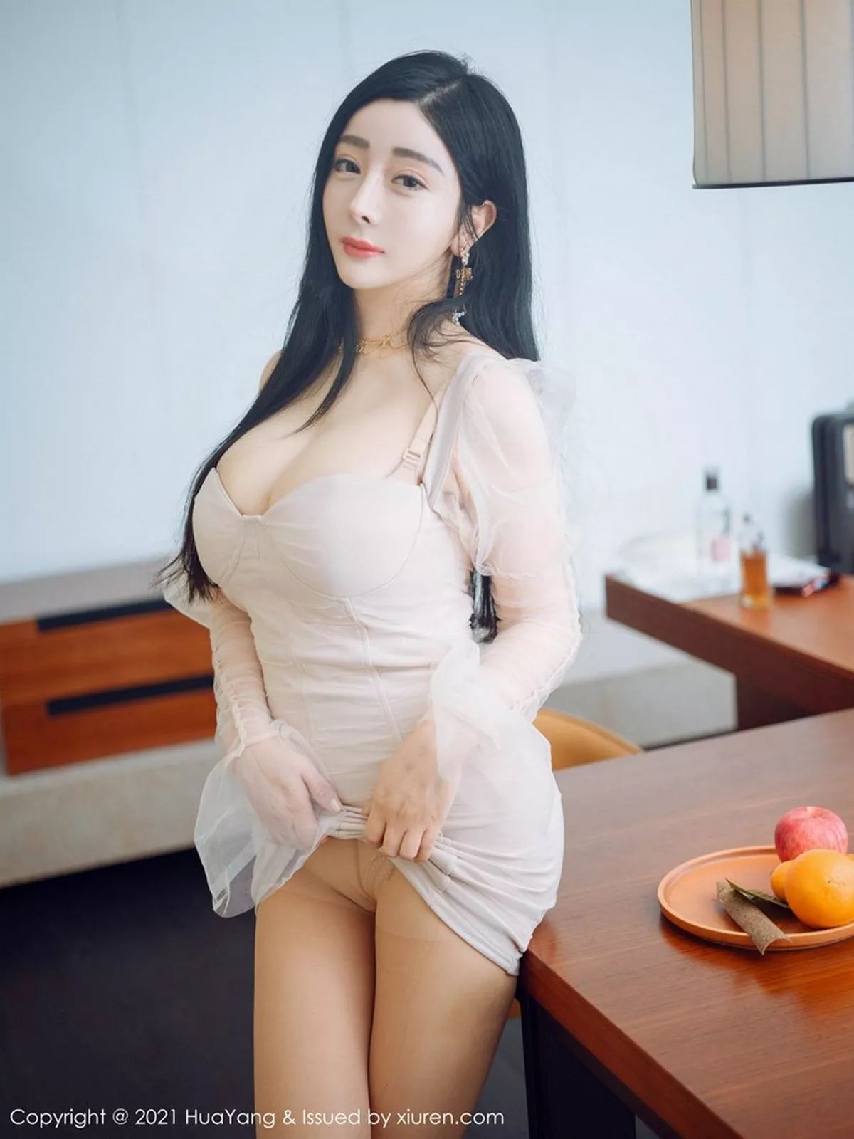 秀人集.com_[HuaYang花漾]Vol.346_嫩模允爾厦门旅拍私房粉色绢纱配无内肉丝裤袜惹火诱惑写真47P