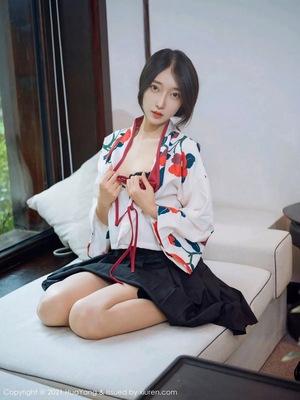 秀人集.com_[HuaYang花漾]Vol.347_模特玥儿玥er杭州旅拍古典和服下超薄肉丝裤袜秀翘臀诱惑写真43P