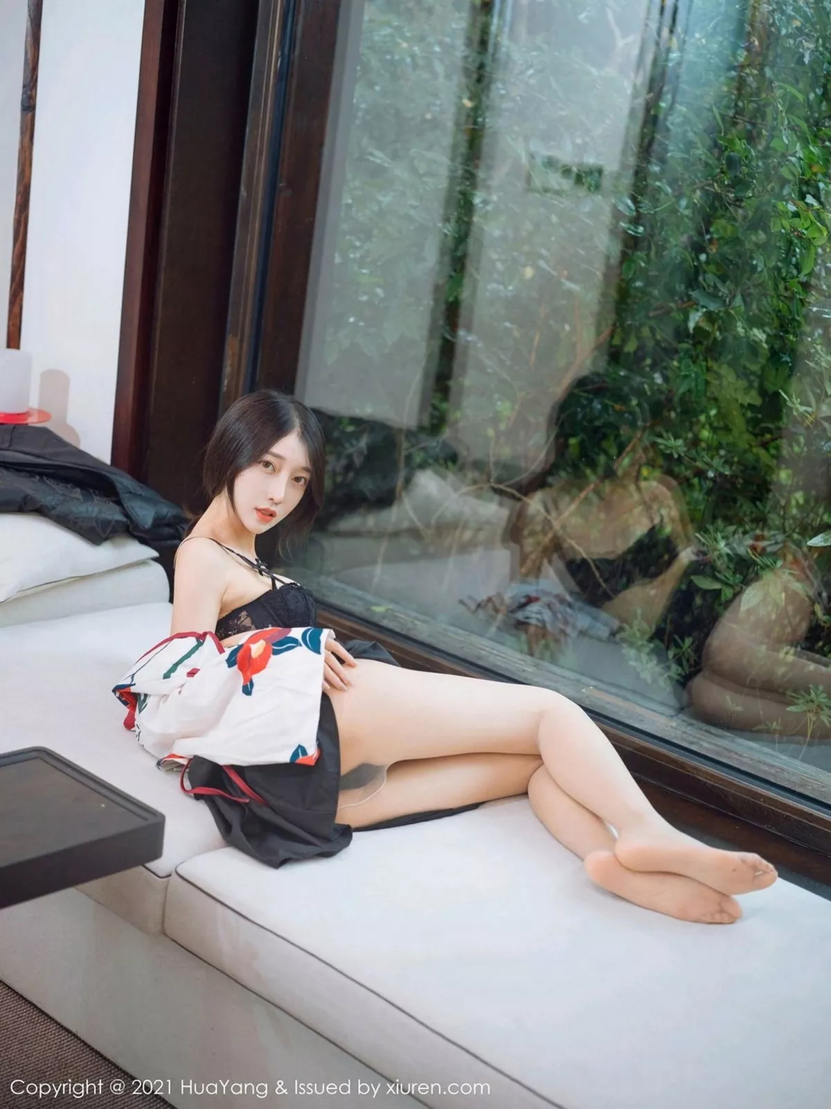 秀人集.com_[HuaYang花漾]Vol.347_模特玥儿玥er杭州旅拍古典和服下超薄肉丝裤袜秀翘臀诱惑写真43P