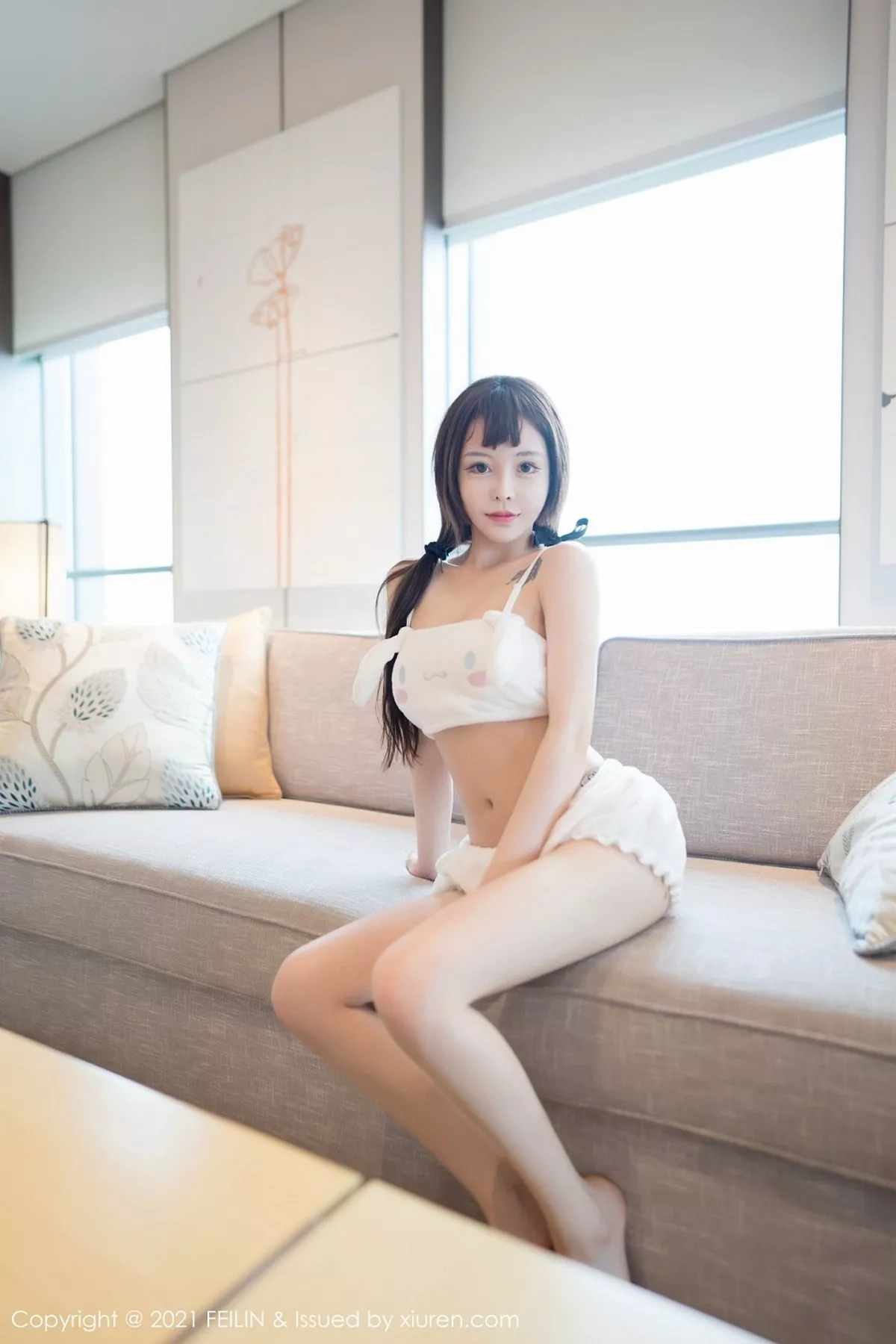 秀人集.com_[FeiLin嗲囡囡]VOL.365_嫩模哩哩呀私房粉色卡通连体内衣秀完美身材迷人诱惑写真43P