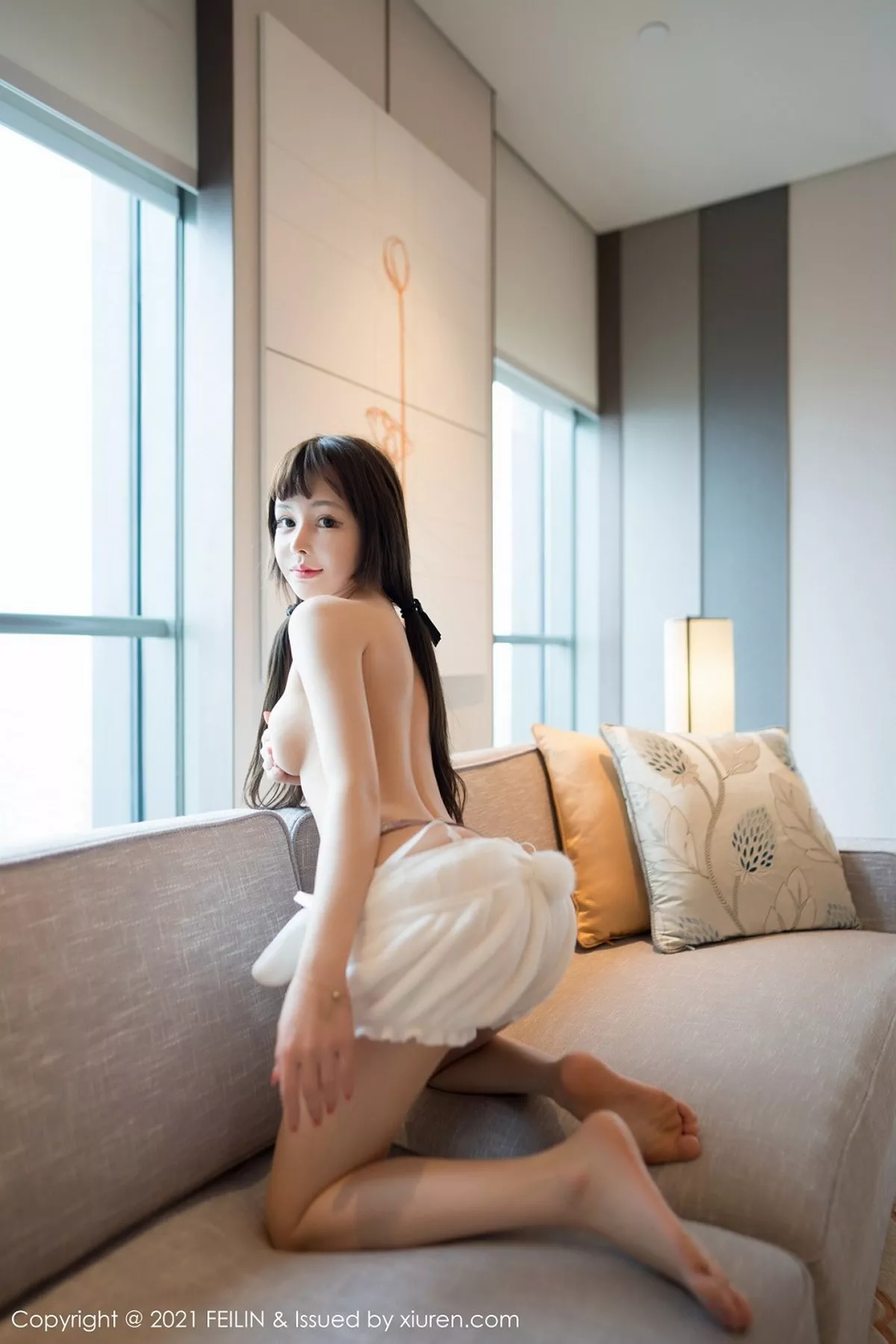 秀人集.com_[FeiLin嗲囡囡]VOL.365_嫩模哩哩呀私房粉色卡通连体内衣秀完美身材迷人诱惑写真43P