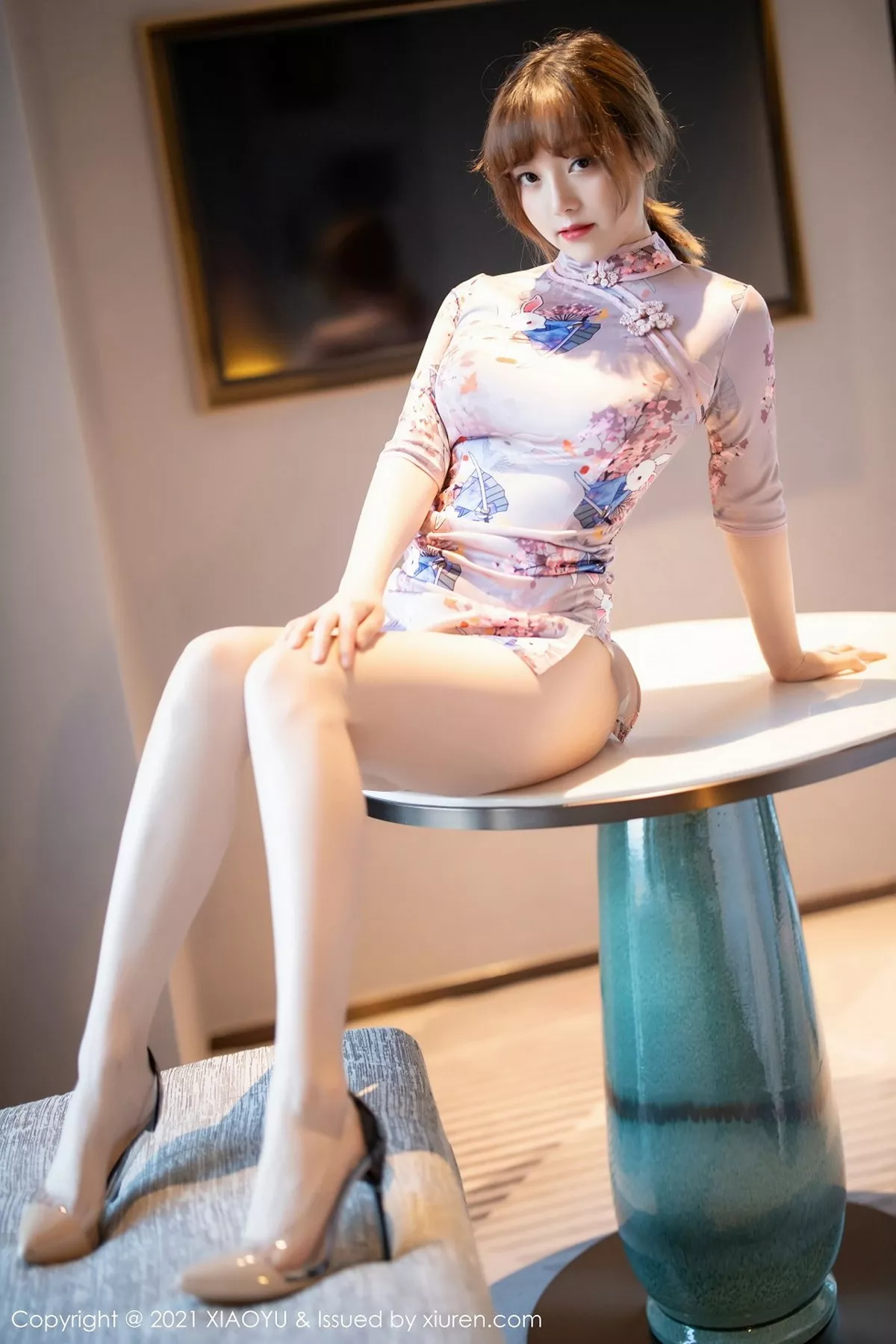 秀人集.com_[XiaoYu画语界]Vol.448_嫩模豆瓣酱私房韵味旗袍半脱露丰满身材豪乳翘臀诱惑写真48P