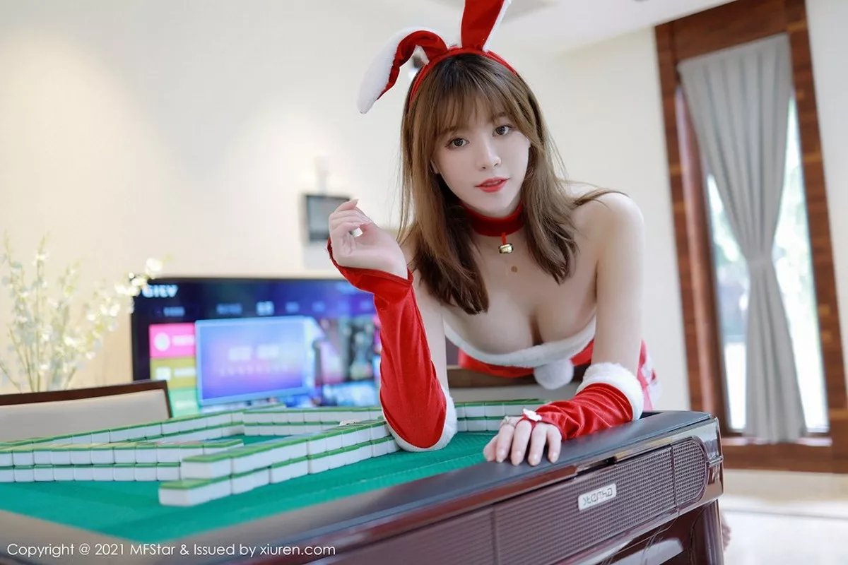 秀人集.com_[MFStar模范学院]Vol.438_嫩模Yoo优优三亚旅拍经典兔女郎服饰秀白嫩翘臀诱惑写真40P