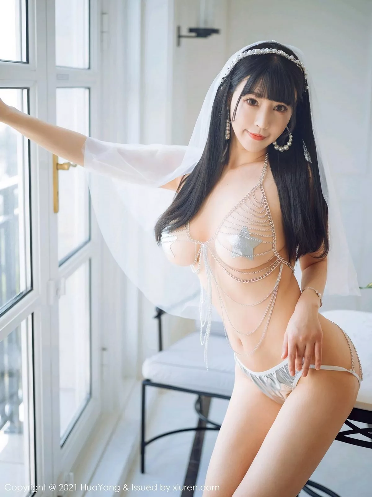 秀人集.com_[HuaYang花漾]Vol.352_女神朱可儿Flower厦门旅拍情趣婚纱金缕衣露傲人豪乳诱惑写真62P