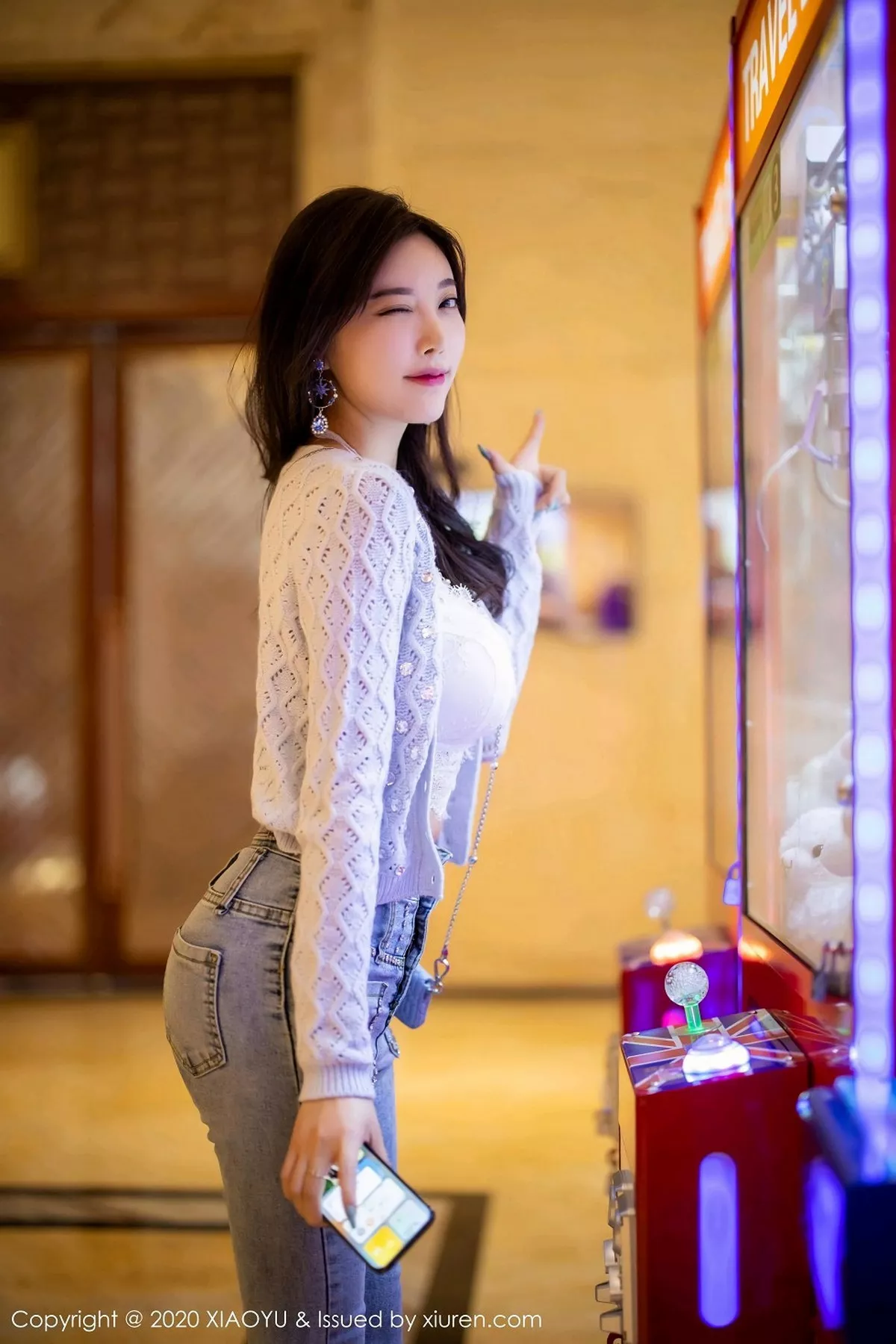 秀人集.com_[XiaoYu画语界]Vol.433_女神杨晨晨sugar床上脱牛仔裤露蕾丝内裤秀翘臀诱惑写真93P