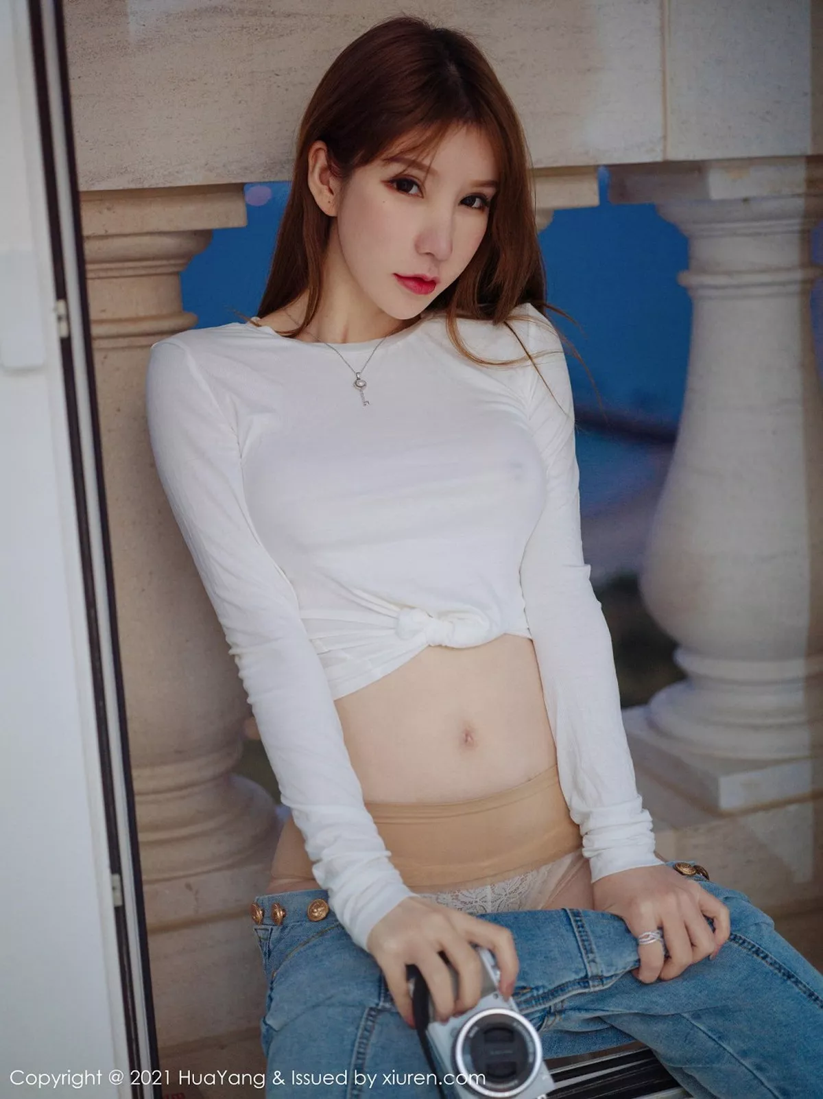 秀人集.com_[HuaYang花漾]Vol.357_女神周于希Sandy厦门旅拍薄透白色T真空激凸撩人诱惑写真71P