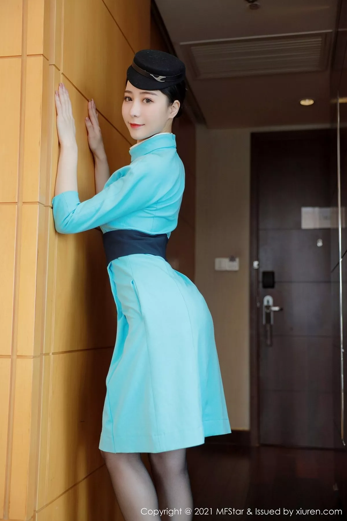 秀人集.com_[MFStar模范学院]Vol.455_嫩模水水er私房脱典雅空姐制服露黑丝裤袜秀翘臀诱惑写真68P