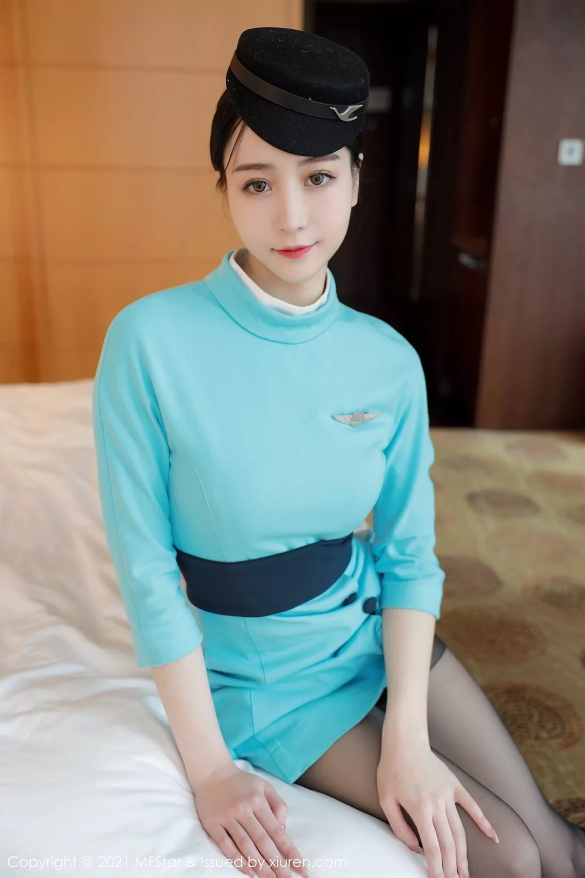 秀人集.com_[MFStar模范学院]Vol.455_嫩模水水er私房脱典雅空姐制服露黑丝裤袜秀翘臀诱惑写真68P