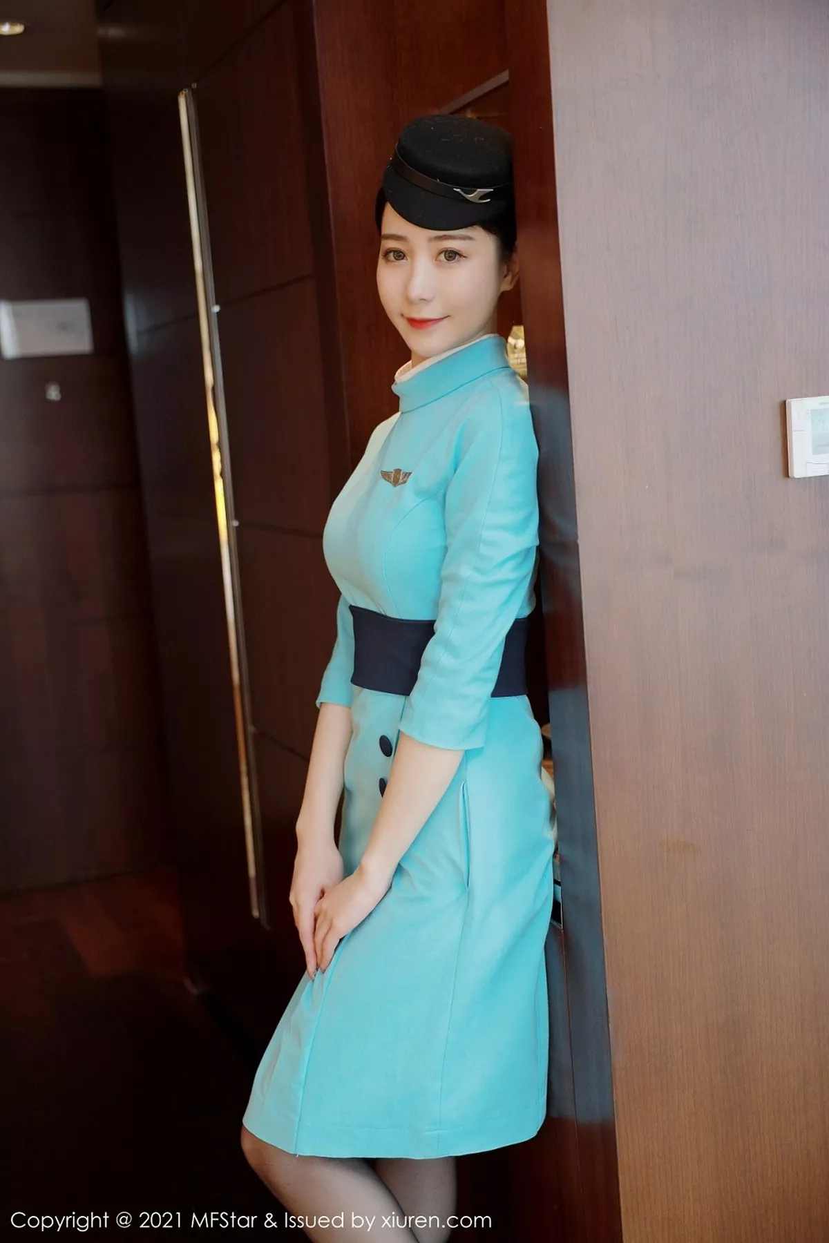 秀人集.com_[MFStar模范学院]Vol.455_嫩模水水er私房脱典雅空姐制服露黑丝裤袜秀翘臀诱惑写真68P
