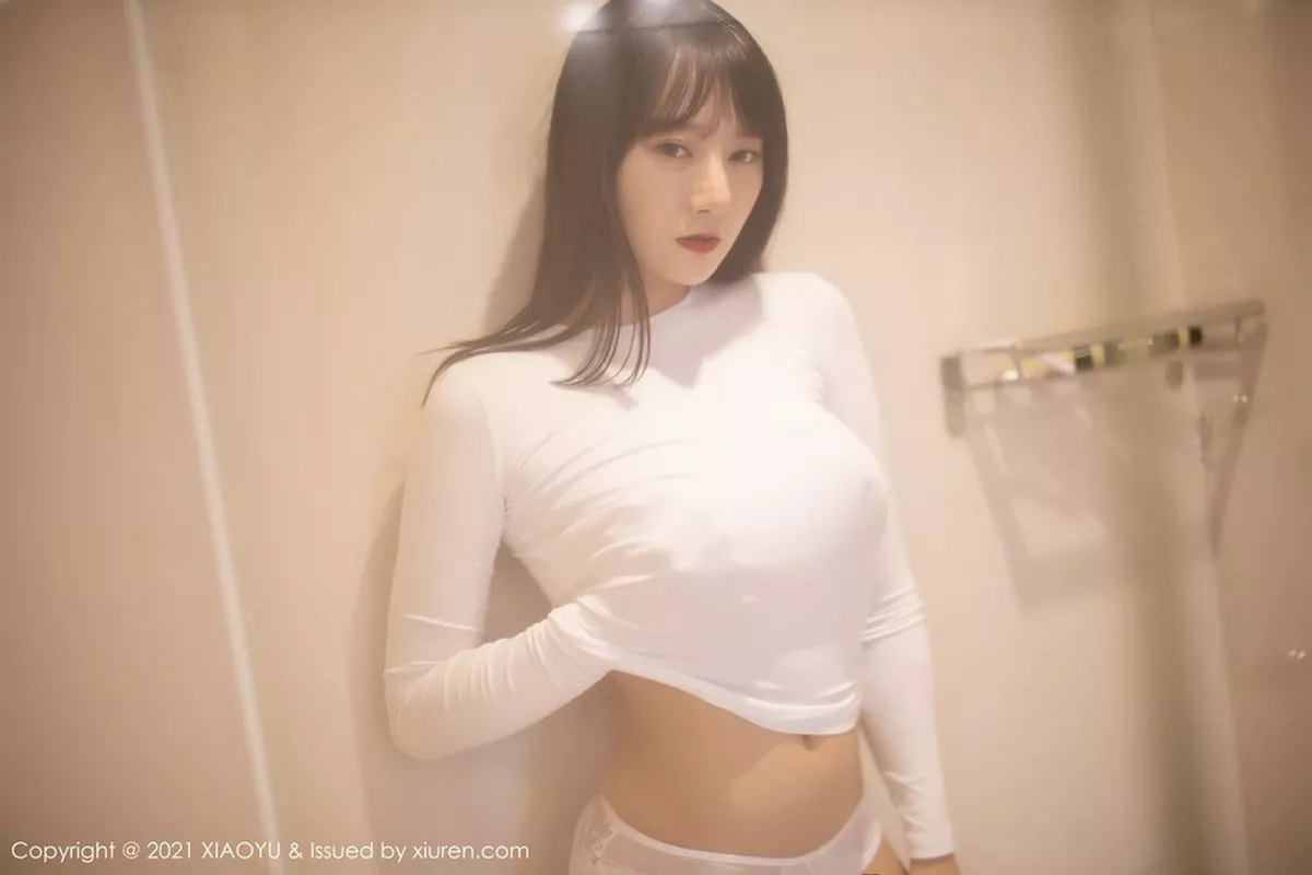 秀人集.com_[XiaoYu画语界]Vol.454_嫩模何嘉颖私房明亮浴室白色真空服饰配透视内裤诱惑写真62P