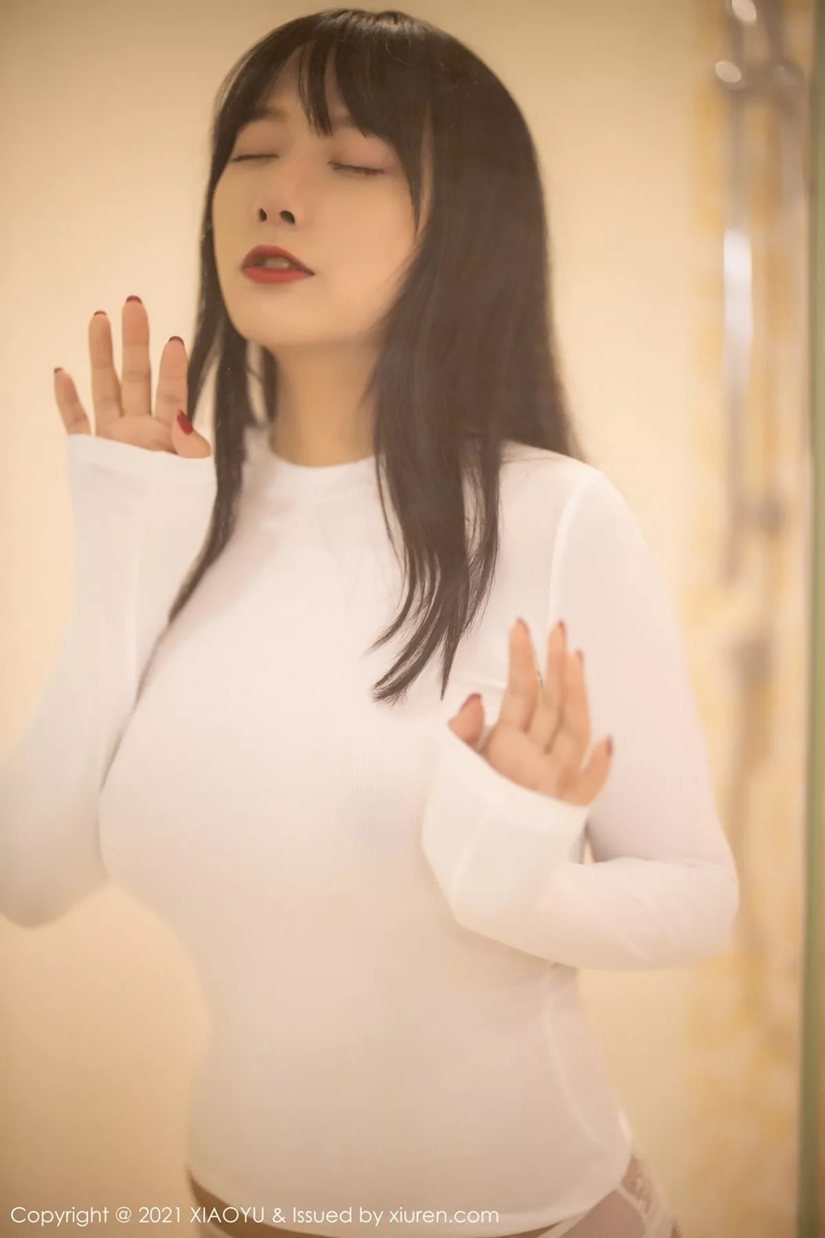 秀人集.com_[XiaoYu画语界]Vol.454_嫩模何嘉颖私房明亮浴室白色真空服饰配透视内裤诱惑写真62P