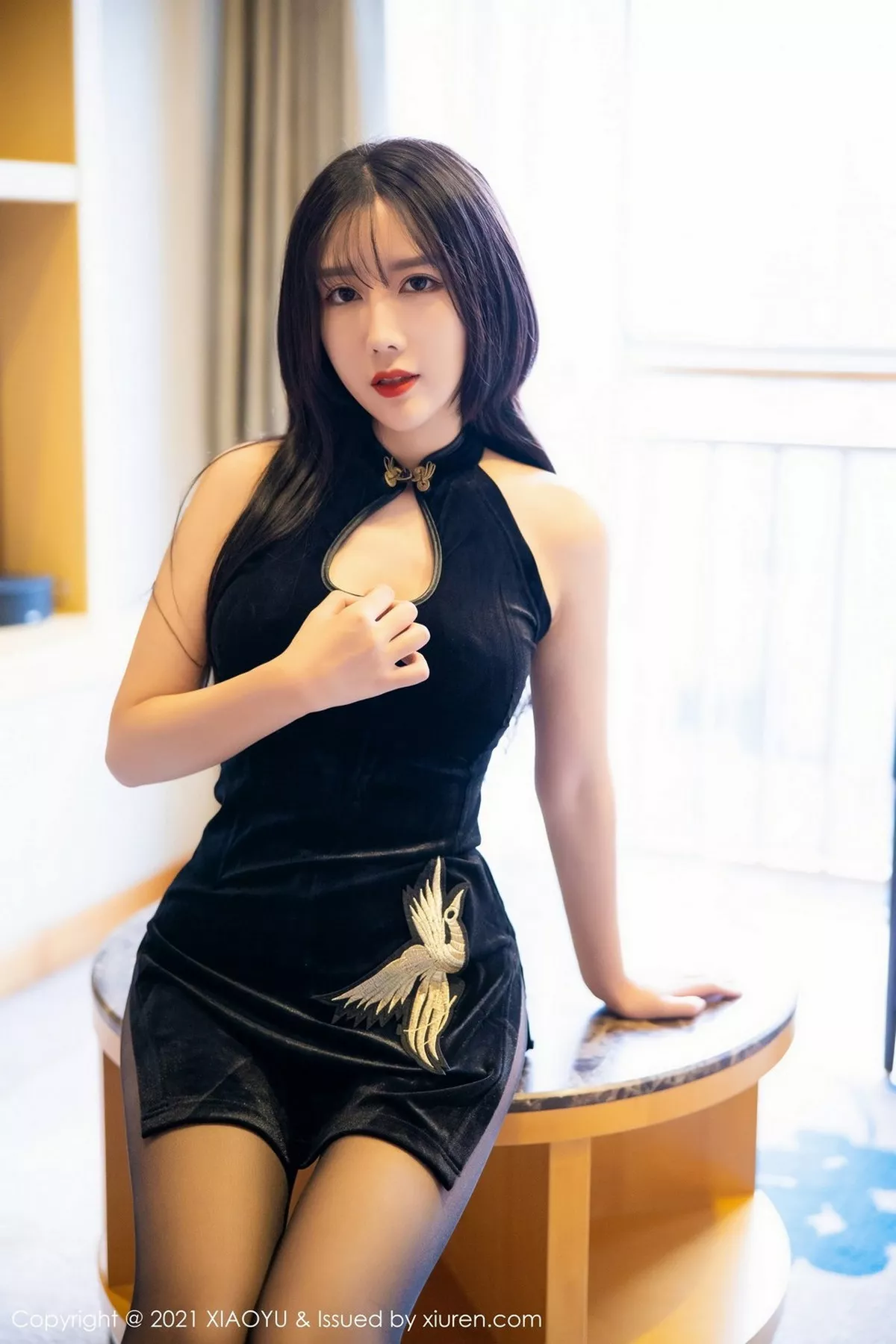 秀人集.com_[XiaoYu画语界]Vol.456_嫩模陈梦babe黑色典雅旗袍配无内黑丝裤袜撩人诱惑写真100P