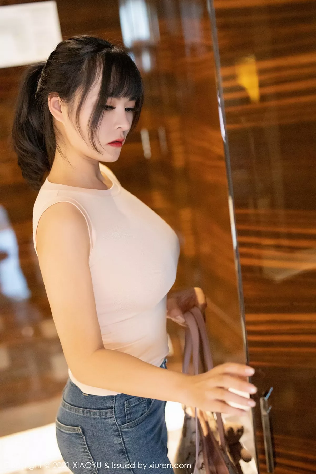 秀人集.com_[XiaoYu画语界]Vol.468_嫩模奈沐子私房薄透上衣真空无内激凸朦胧肉丝秀翘臀诱惑写真70P
