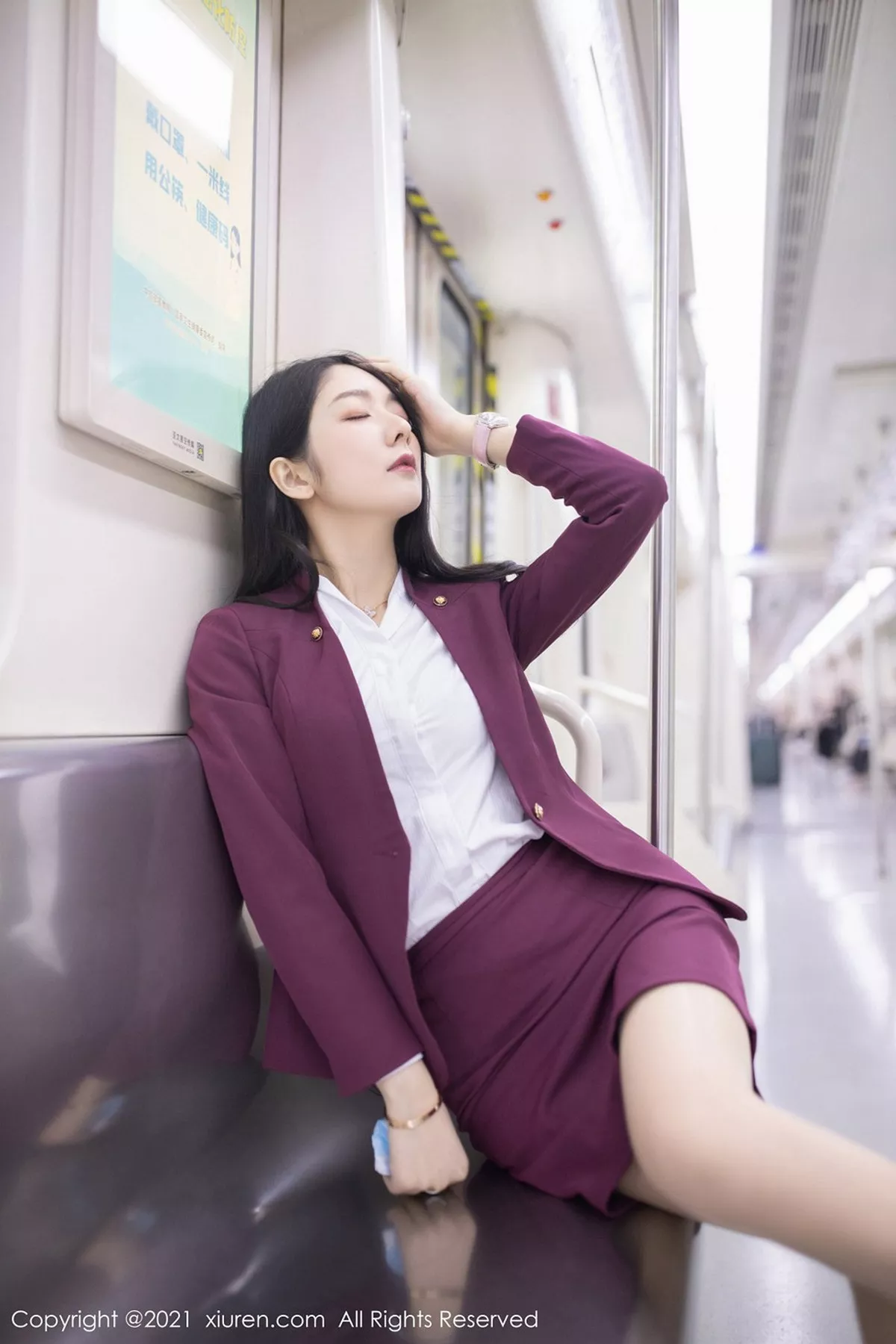 秀人集.com_[XiuRen秀人网]No.3092_女神Angela小热巴末班地铁场景主题开档肉丝露蕾丝内裤诱惑写真87P