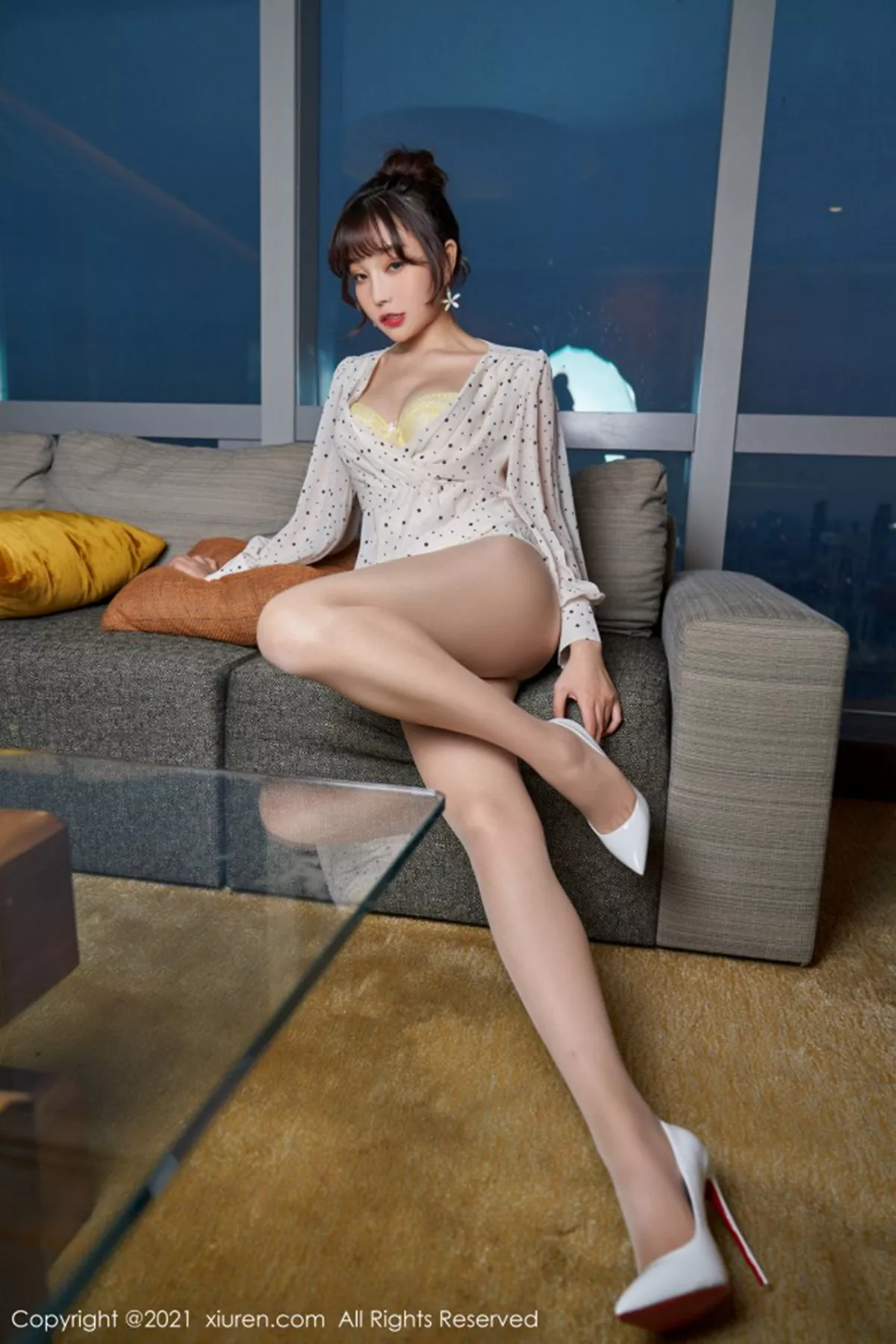 秀人集.com_[XiuRen秀人网]No.3145_女神芝芝Booty私房脱碎花裙露黄色内衣绝佳身材惹火诱惑写真67P