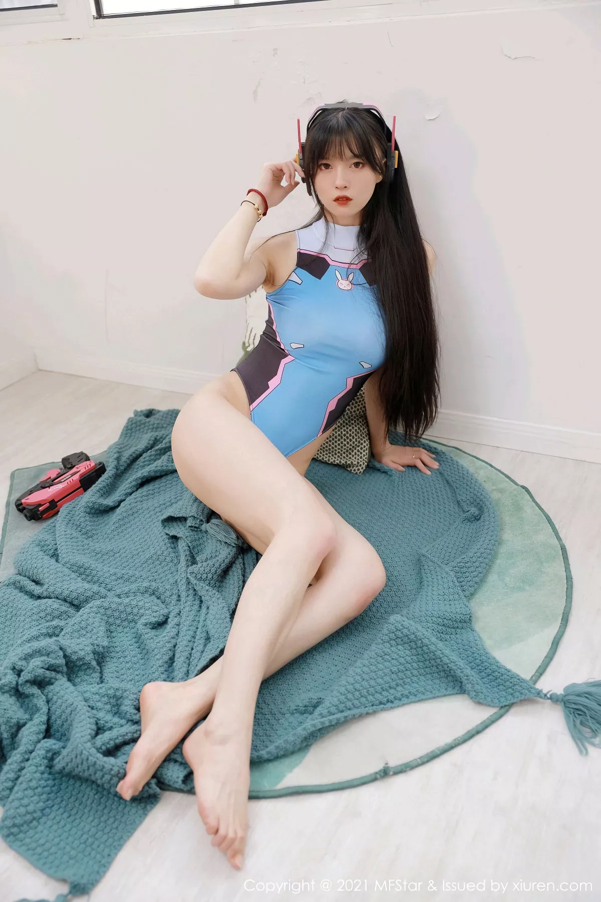 秀人集.com_[MFStar模范学院]Vol.462_嫩模桃香子守望先锋DVA主题紧身连体衣秀完美身材写真41P