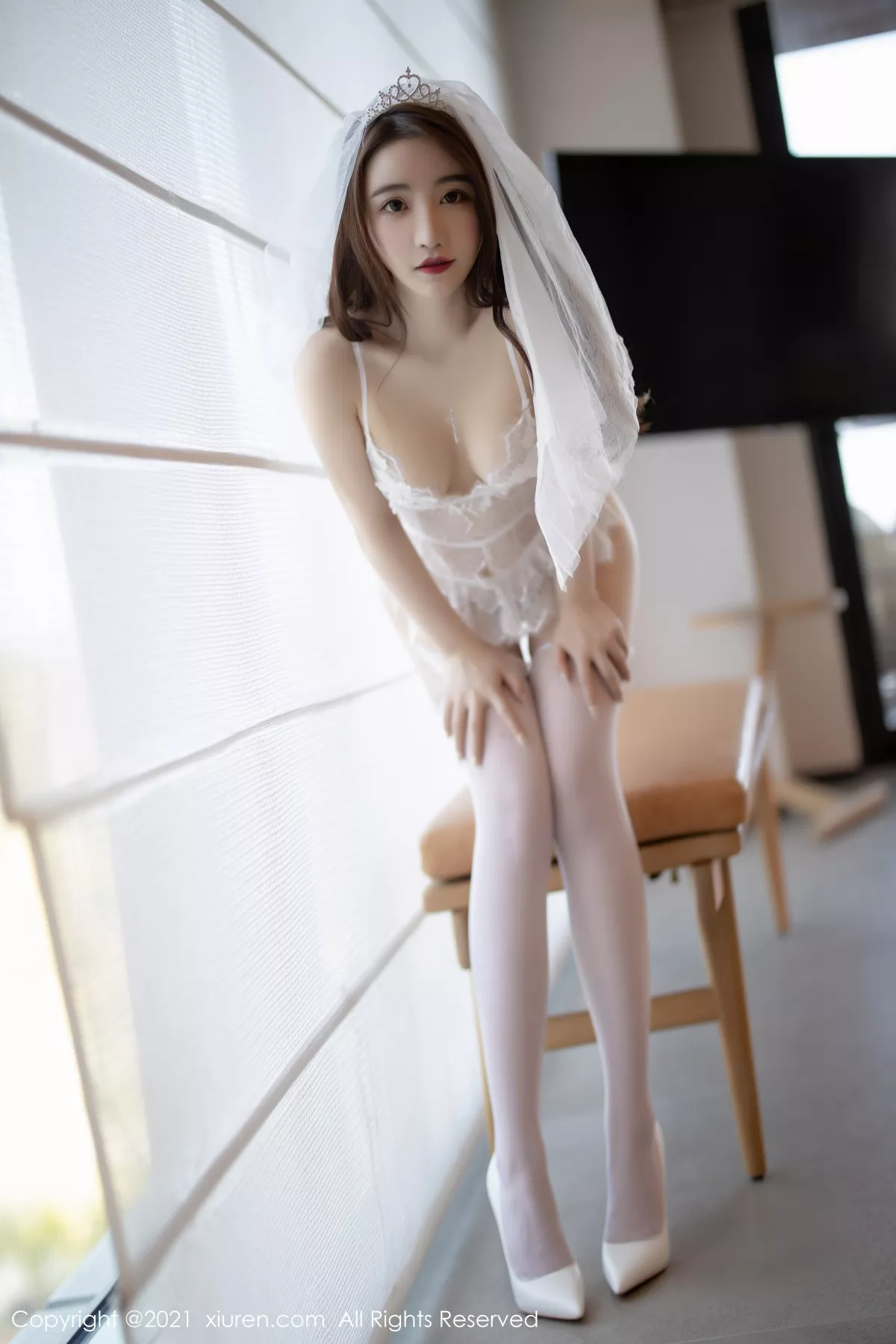 秀人集.com_[XiuRen秀人网]No.3166_女神绯月樱-Cherry三亚旅拍轻薄婚纱配吊带蕾丝袜极致诱惑写真76P
