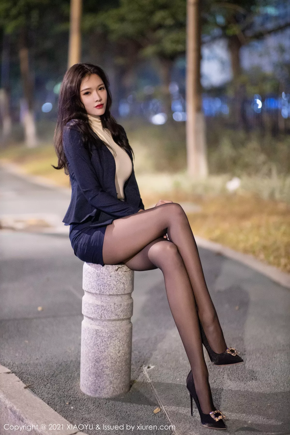 秀人集.com_[XiaoYu画语界]Vol.481_嫩模娜比时尚外景车拍主题半脱露黑丝裤袜秀翘臀诱惑写真73P
