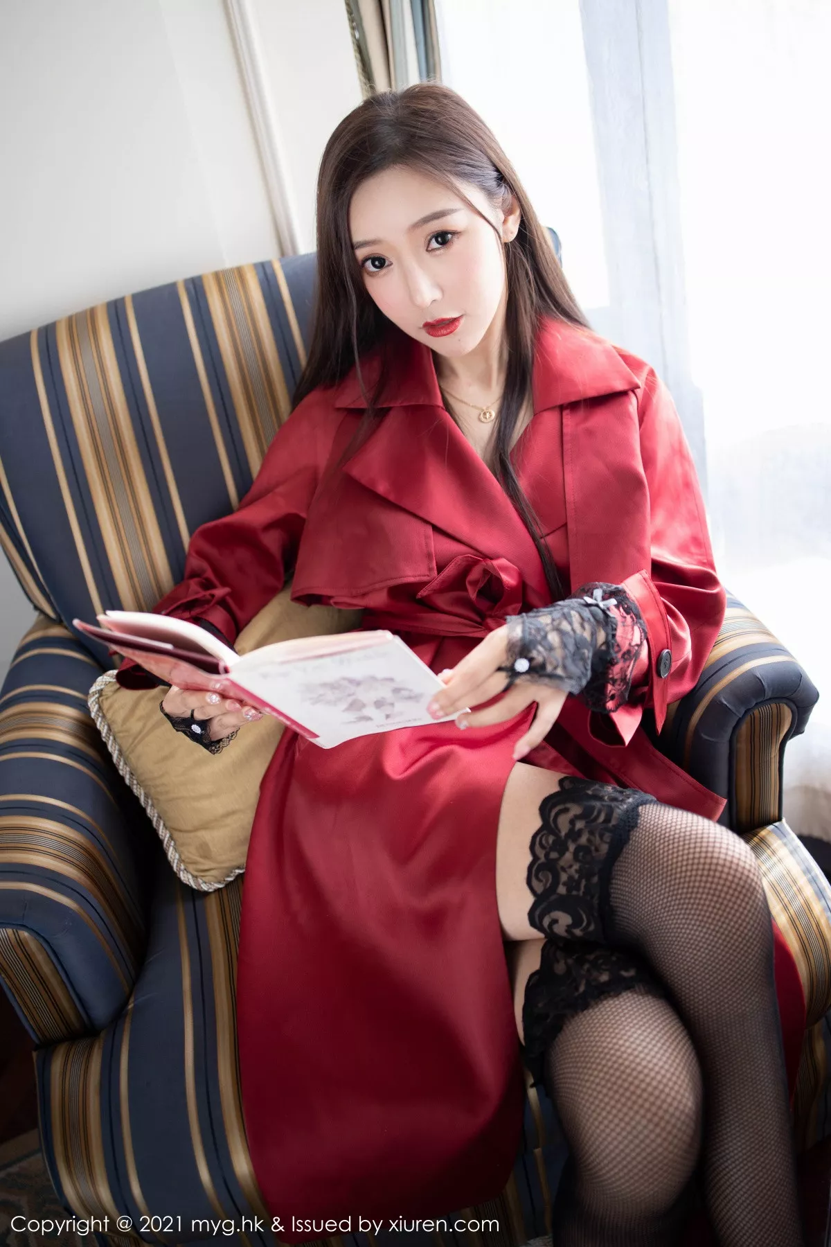 秀人集.com_[MyGirl美媛馆]Vol.496_女神王馨瑶yanni鲜红飒爽皮衣配黑丝网袜半脱露翘臀诱惑写真63P