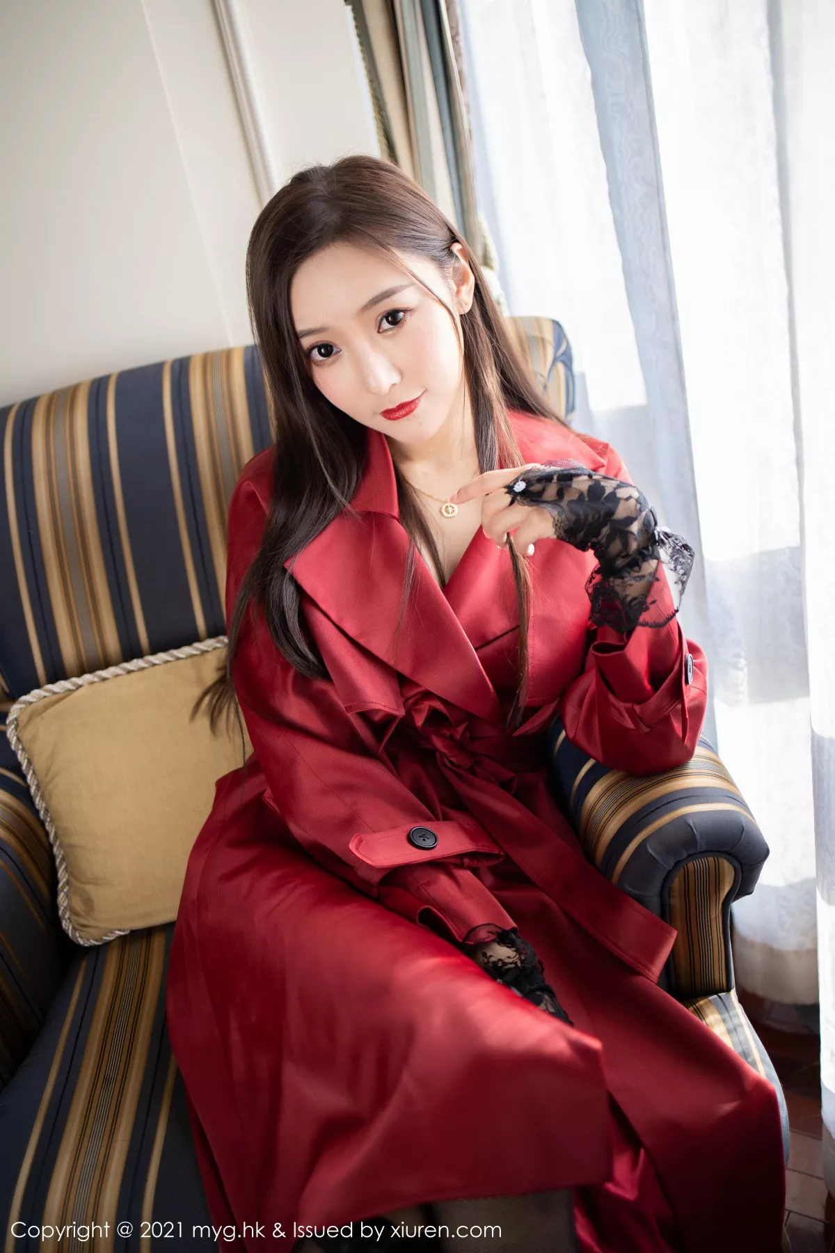 秀人集.com_[MyGirl美媛馆]Vol.496_女神王馨瑶yanni鲜红飒爽皮衣配黑丝网袜半脱露翘臀诱惑写真63P