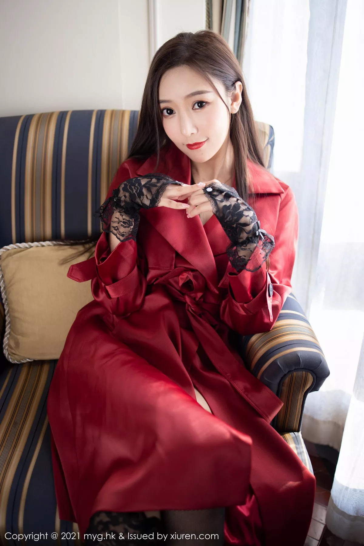 秀人集.com_[MyGirl美媛馆]Vol.496_女神王馨瑶yanni鲜红飒爽皮衣配黑丝网袜半脱露翘臀诱惑写真63P