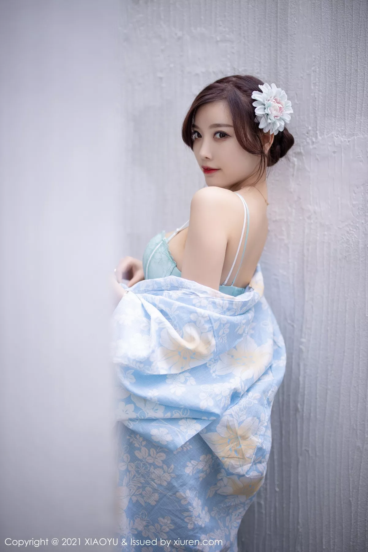 秀人集.com_[XiaoYu画语界]Vol.482_女神杨晨晨sugar厦门旅拍户外日式和服系列半脱撩人诱惑写真80P