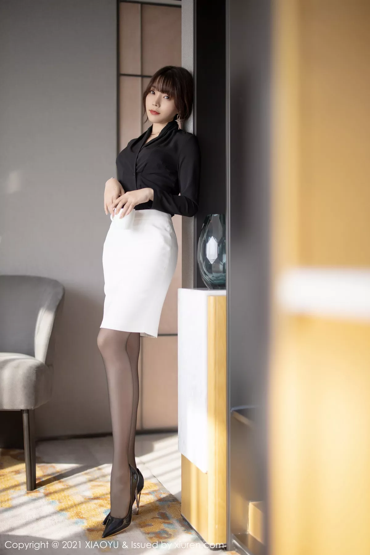 秀人集.com_[XiaoYu画语界]Vol.489_女神芝芝Booty职场秘书OL主题镂空内衣配蕾丝吊袜极致诱惑写真93P