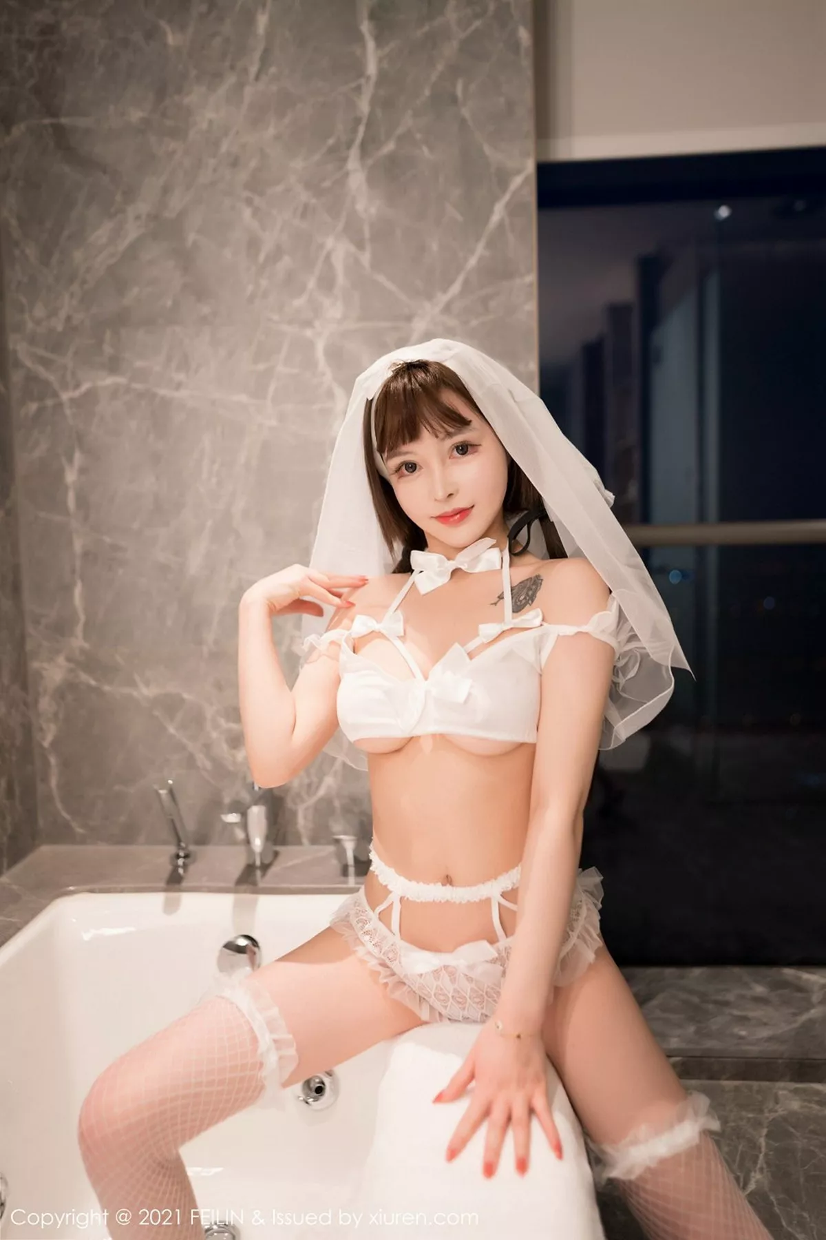 秀人集.com_[FeiLin嗲囡囡]VOL.374_嫩模哩哩呀动漫DVA薄透连体衣+情趣白色婚纱完美诱惑写真41P
