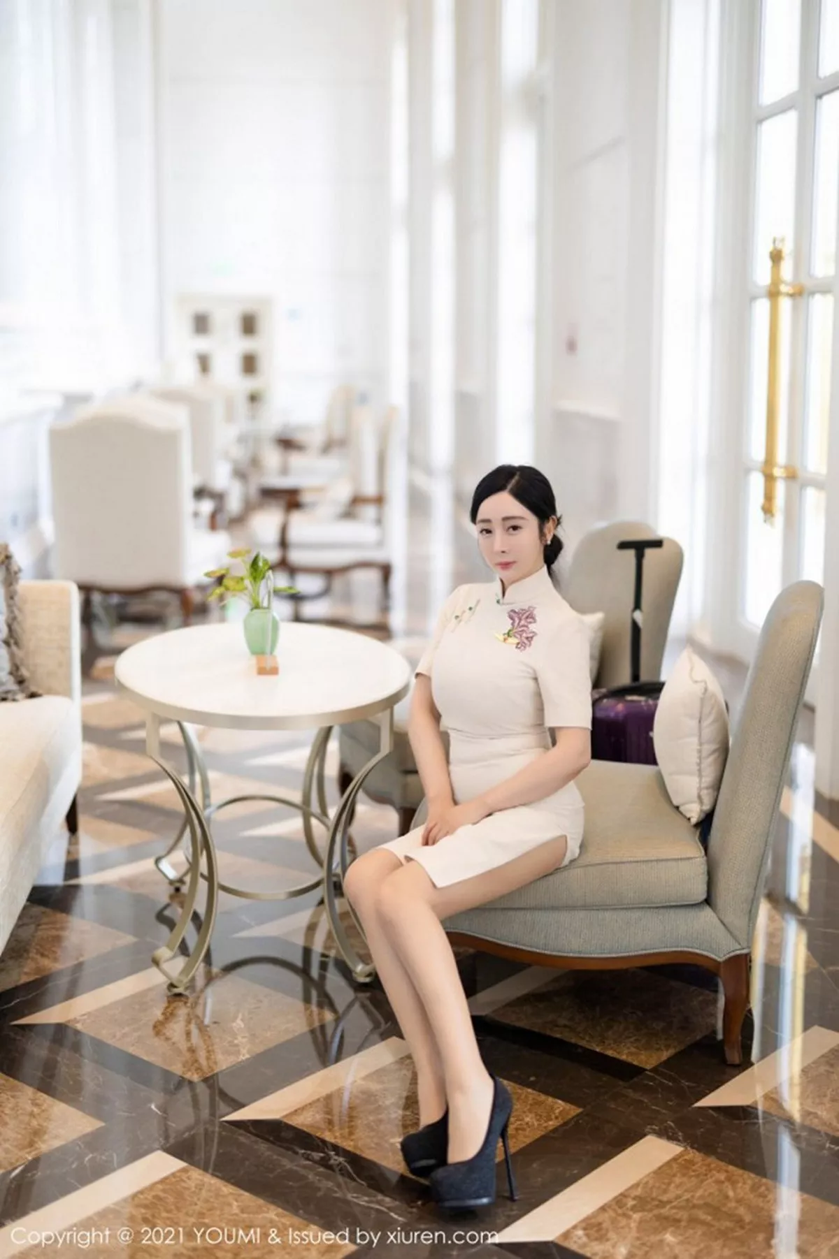 秀人集.com_[YouMi尤蜜荟]Vol.603_嫩模允爾剧情空姐女友主题床上蕾丝内衣配肉丝裤袜诱惑写真92P