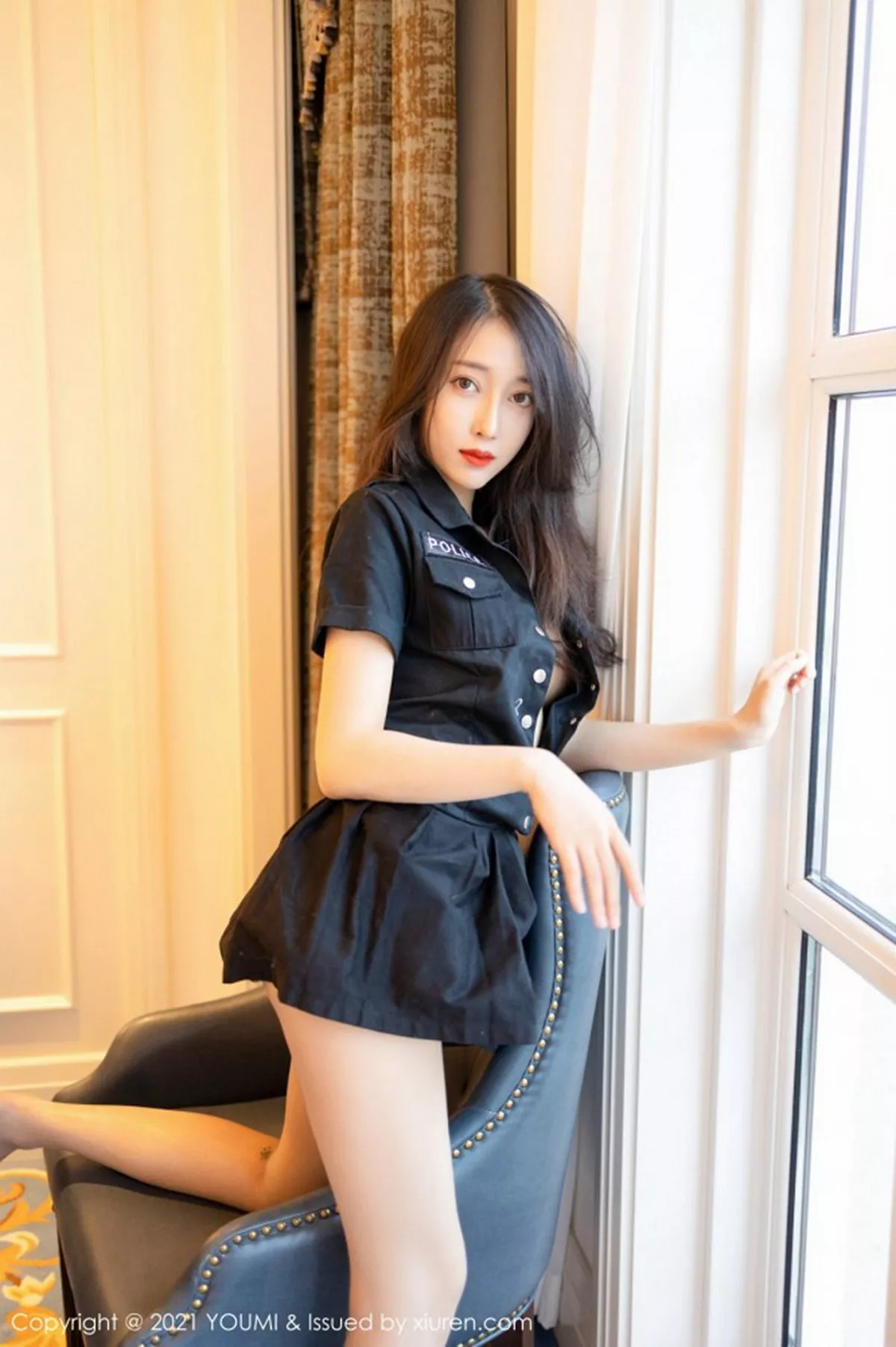 秀人集.com_[YouMi尤蜜荟]Vol.604_丽质美人玥儿玥er厦门旅拍独特魅力制服配朦胧丝袜撩人诱惑写真68P