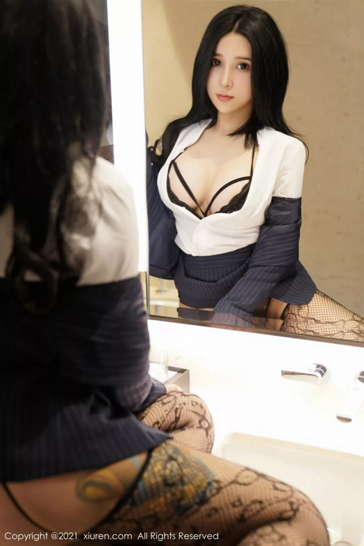 秀人集.com_[XiuRen秀人网]No.3124_嫩模姝姝不是妹妹职场制服OL主题镂空内衣配黑丝网袜魅惑写真64P