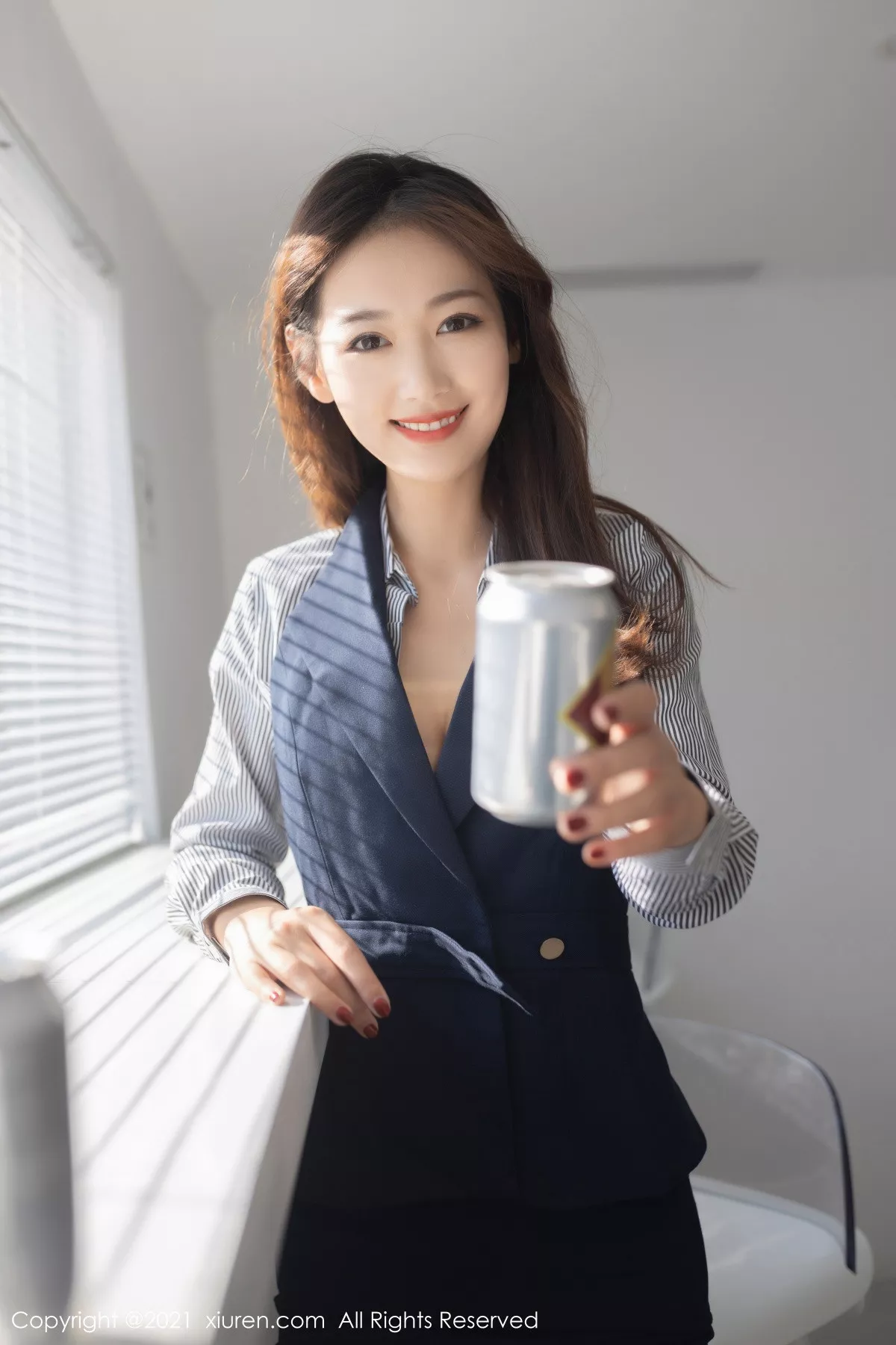 秀人集.com_[XiuRen秀人网]No.3241_嫩模唐安琪推销员主题商店半脱露性感红色内衣肉丝裤袜诱惑写真83P