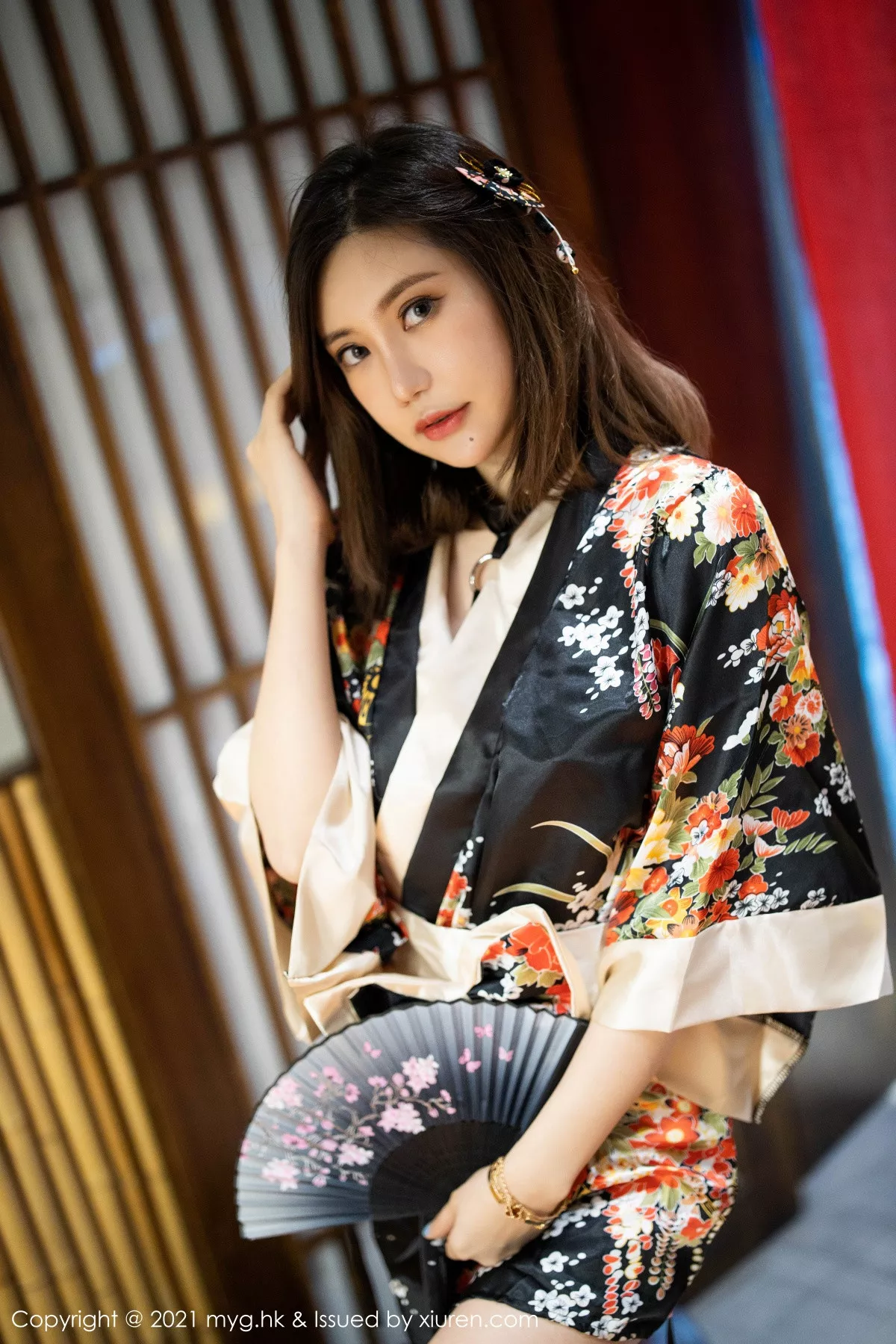 秀人集.com_[MyGirl美媛馆]Vol.501_女神绮里嘉Carina约会男友剧情主题黑色情趣内衣惹火诱惑写真73P