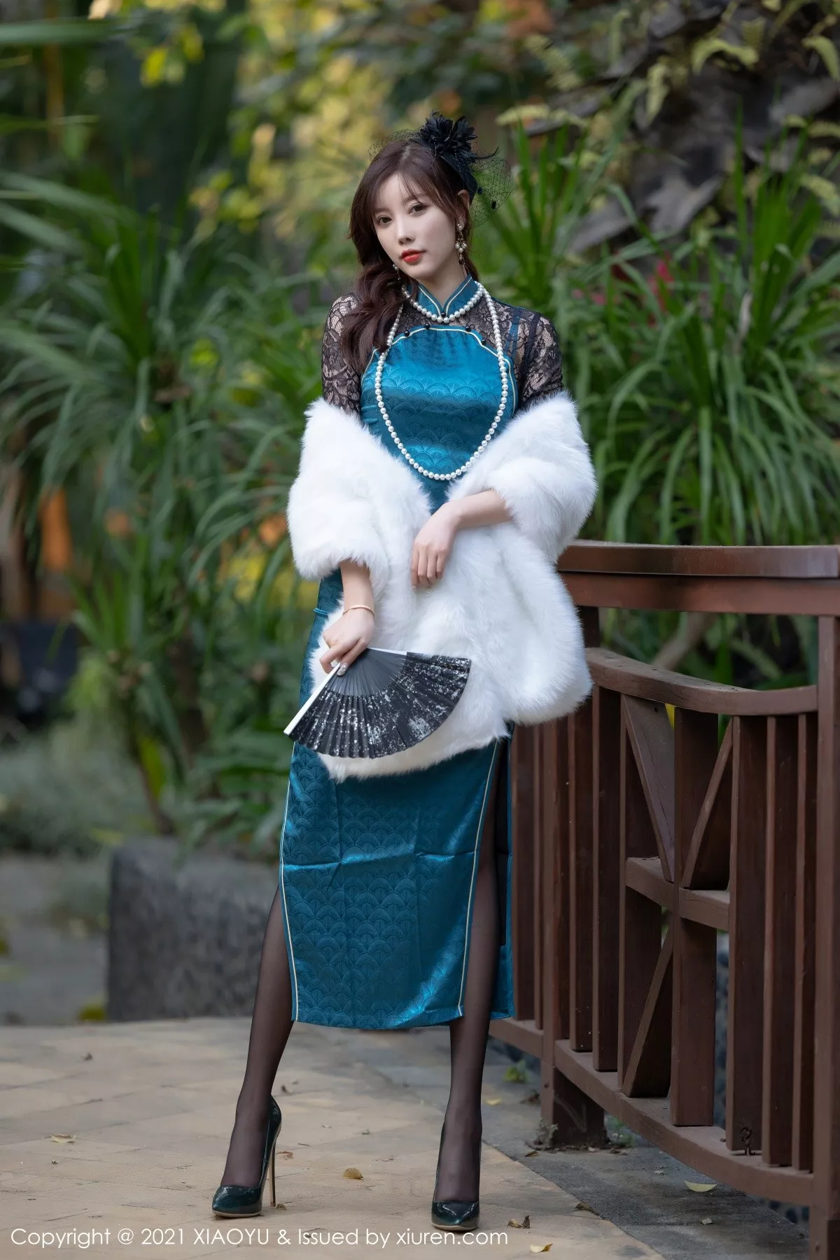 秀人集.com_[XiaoYu画语界]Vol.557_女神杨晨晨sugar心愿旅拍性感内衣配开档黑丝极致诱惑写真52P