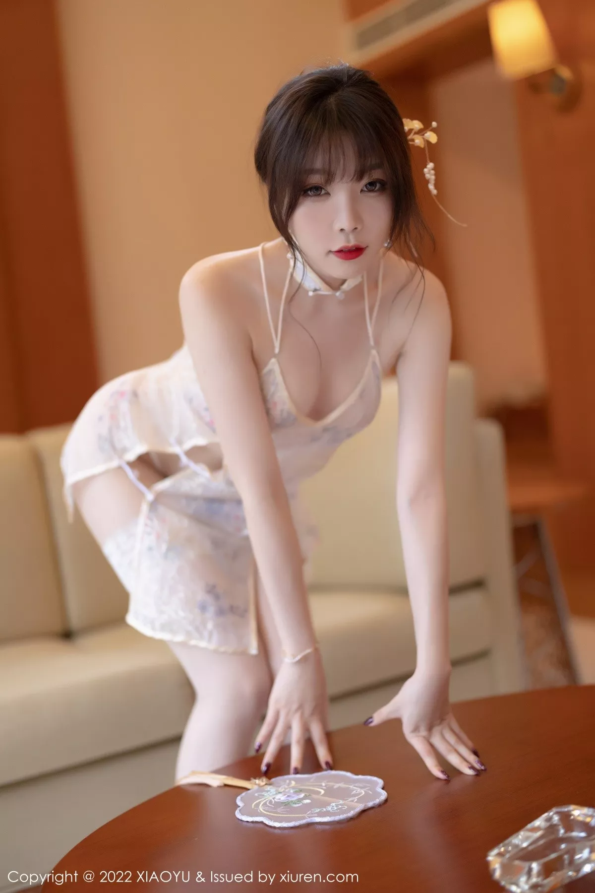 秀人集.com_[XiaoYu画语界]Vol.730_女神芝芝Booty惠州旅拍性感轻透淡色服饰配蕾丝袜完美诱惑写真78P