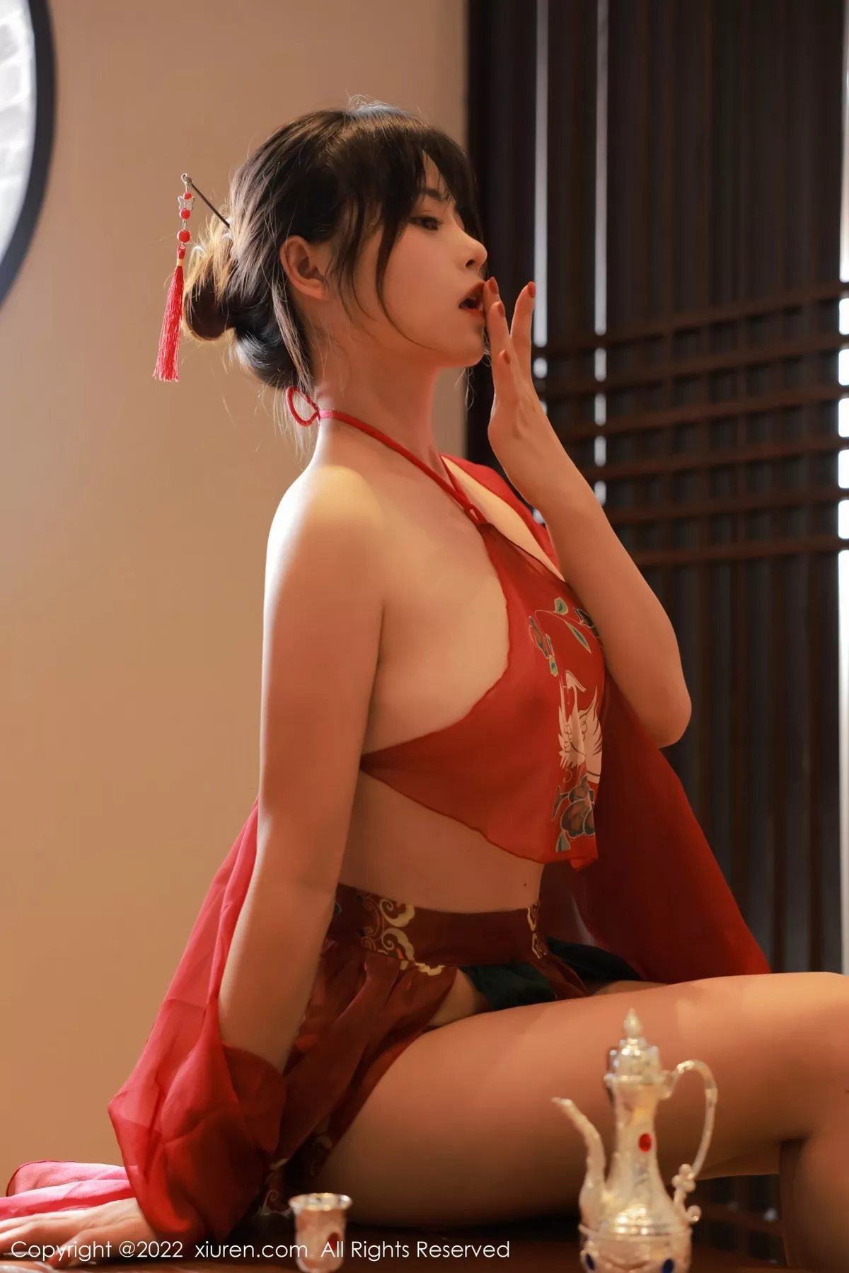 秀人集.com_[XiuRen秀人网]No.5222_模特奈沐子澳门旅拍室内场景红色轻透古装肚兜配丁字裤诱惑写真47P