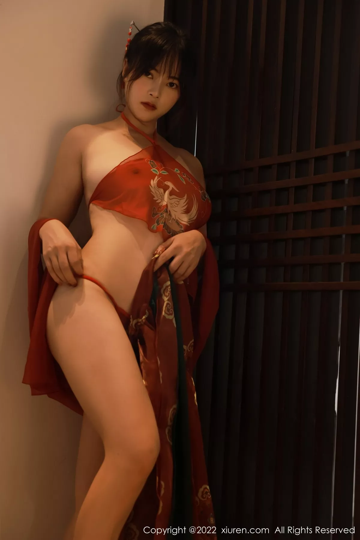 秀人集.com_[XiuRen秀人网]No.5222_模特奈沐子澳门旅拍室内场景红色轻透古装肚兜配丁字裤诱惑写真47P