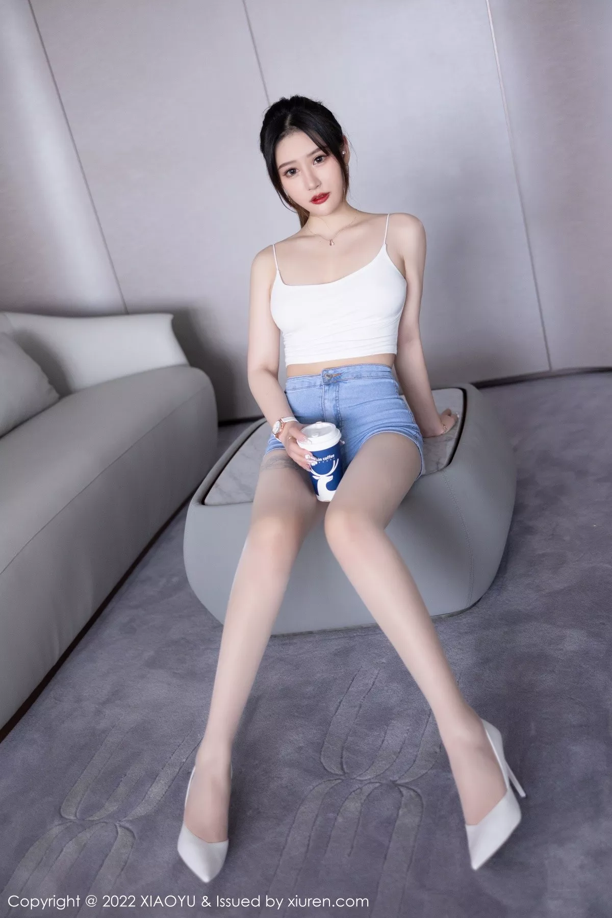 秀人集.com_[XiaoYu画语界]Vol.813_模特张欣欣私房浴室白色轻透吊带配超薄无内肉丝撩人诱惑写真73P