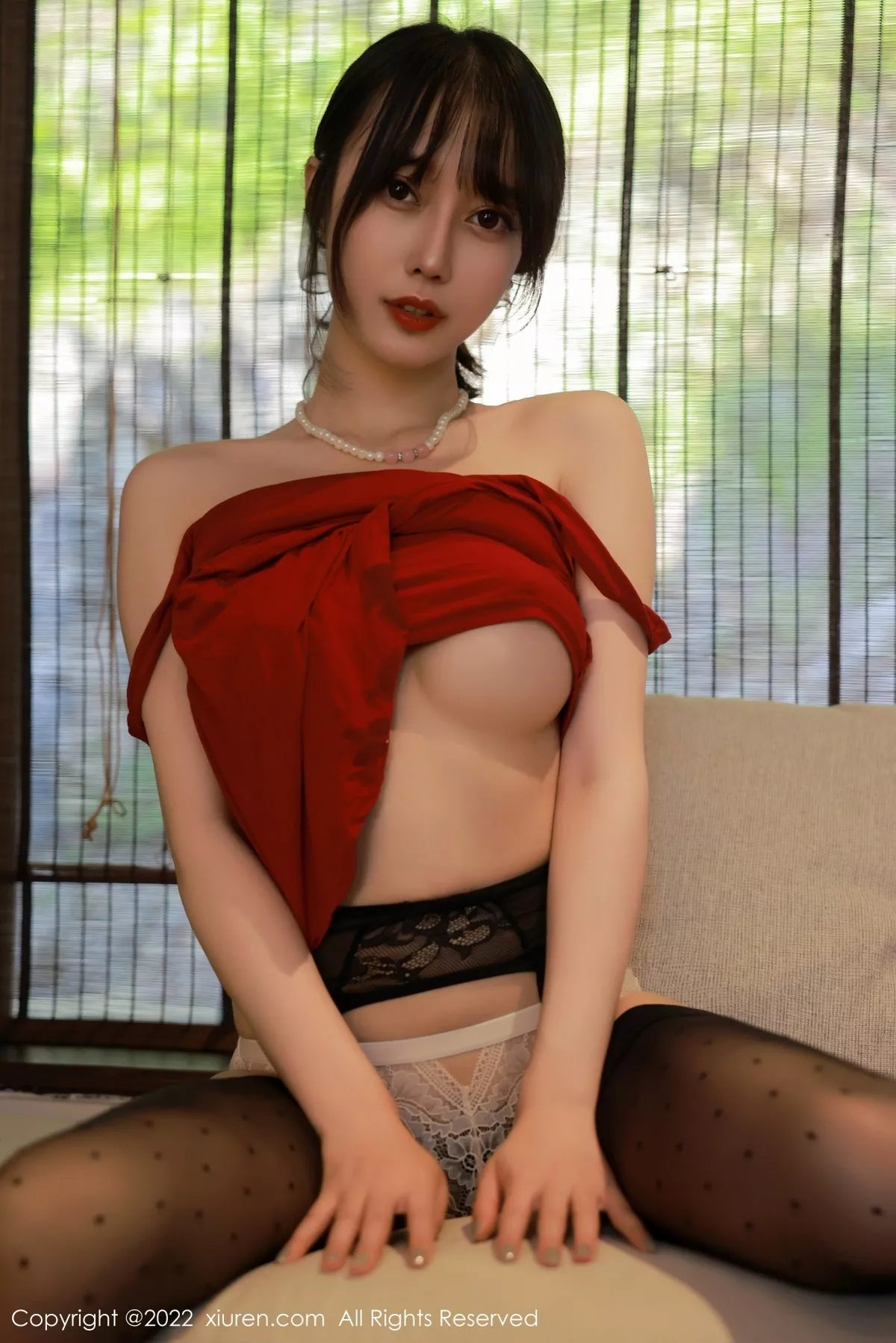 秀人集.com_[XiuRen秀人网]No.5231_模特玥儿玥er澳门旅拍性感红色连衣裙配魅惑黑丝撩人诱惑写真52P
