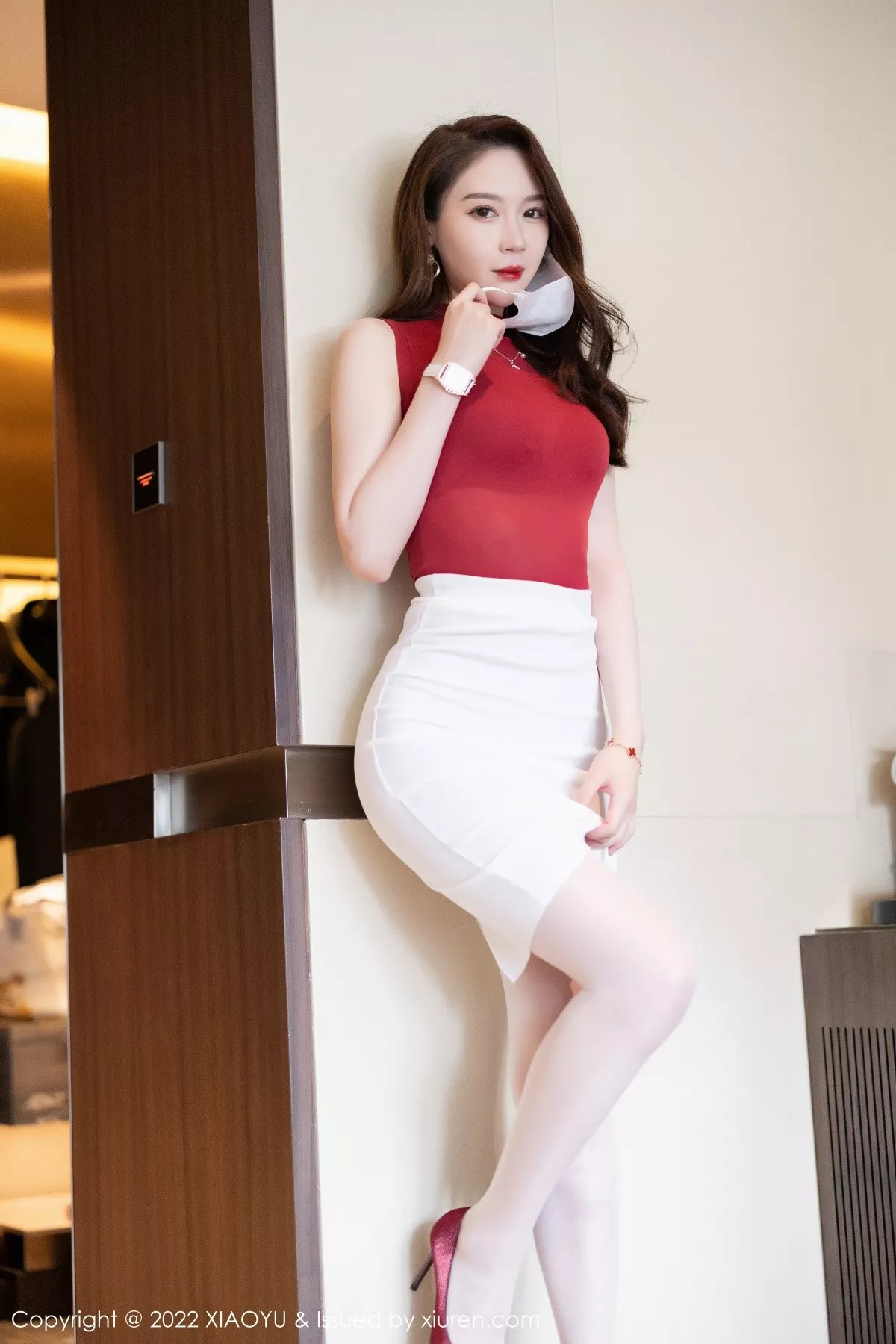 秀人集.com_[XiaoYu画语界]Vol.814_模特梦心玥性感收身上衣配白短裙露红色内衣超薄肉丝诱惑写真97P