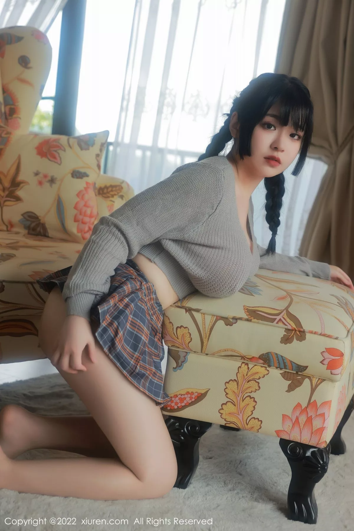 秀人集.com_[XiuRen秀人网]No.5259_模特奶酥私房性感灰毛衣配格子裙超薄肉丝秀丰乳肥臀诱惑写真46P